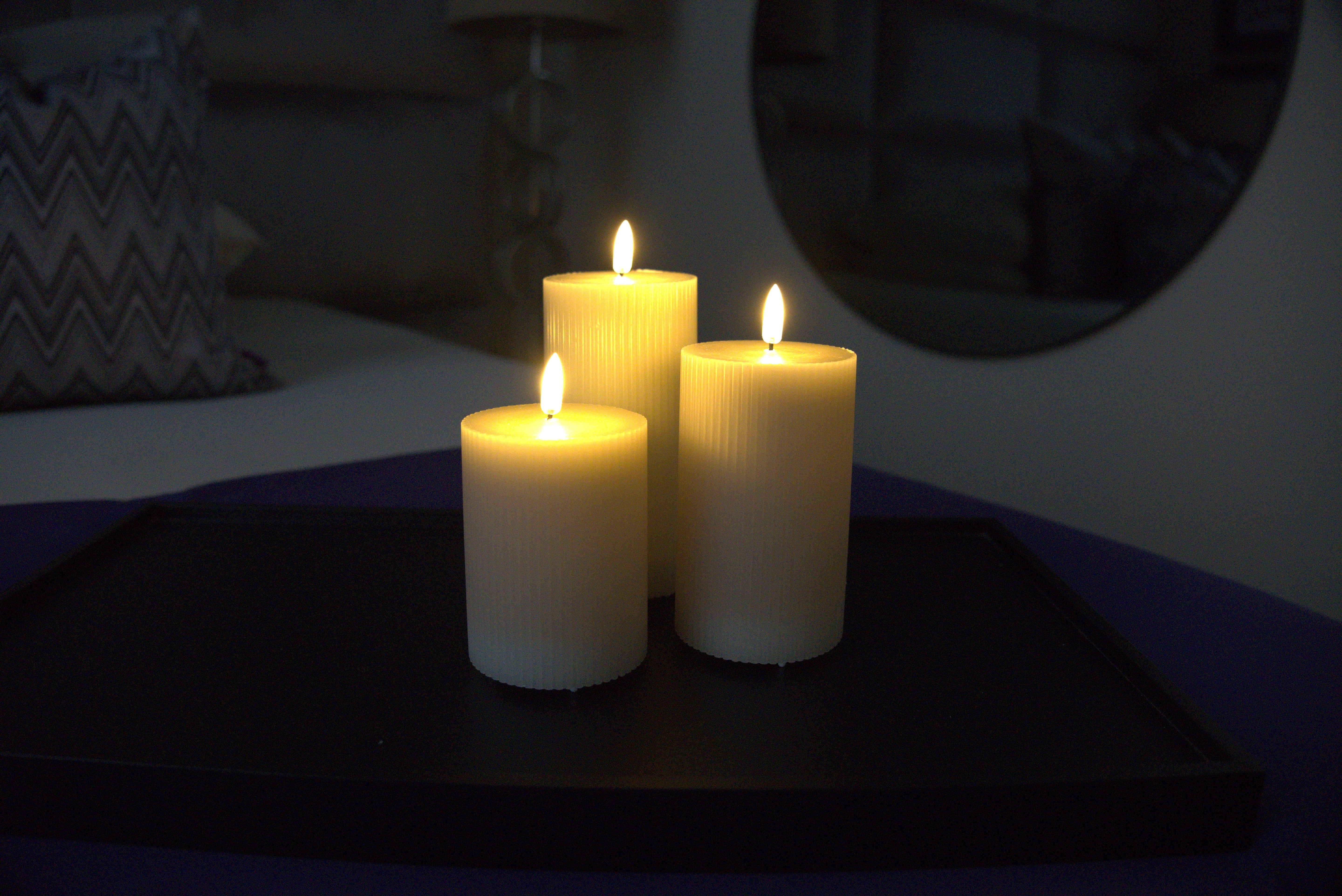 FlinQ - Ensemble de 3 bougies LED rechargeables à flamme vacillante - Télécommande incluse - Taupes