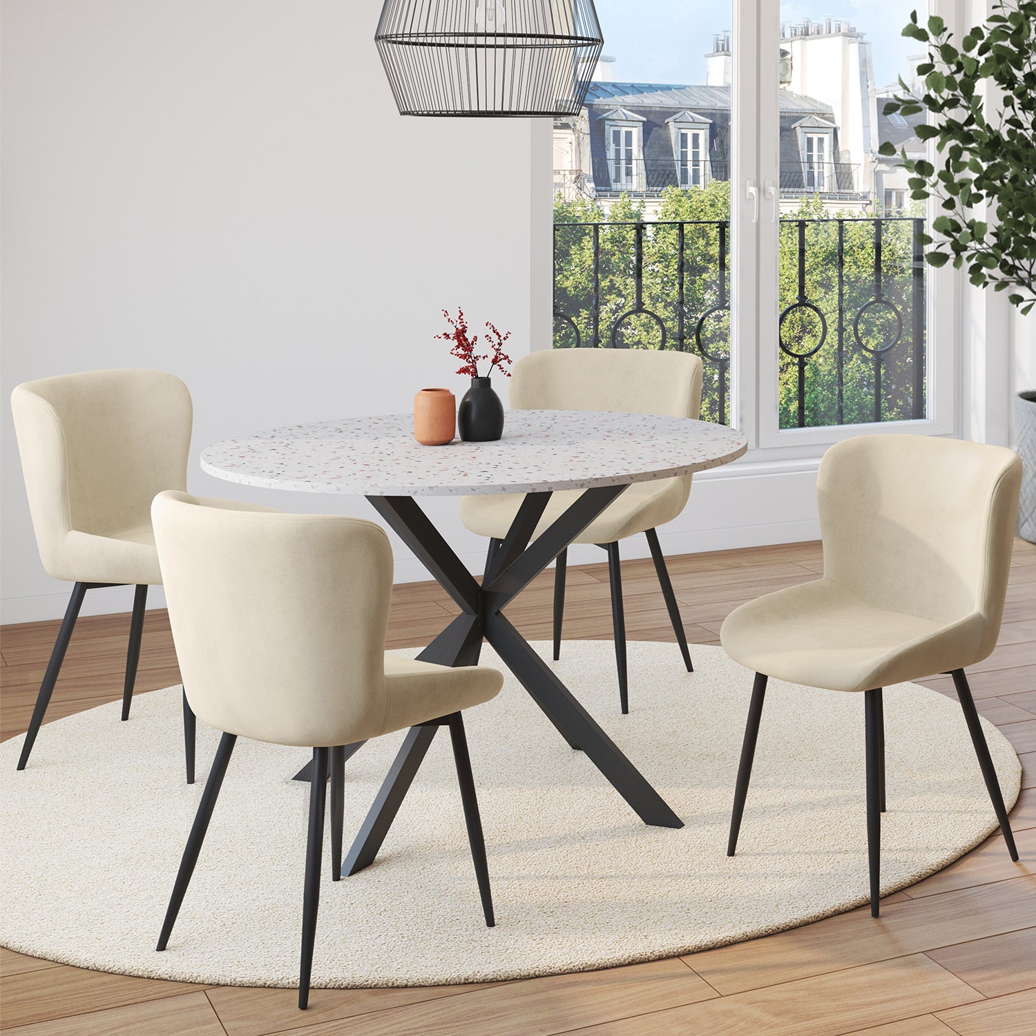Chaises Taylor en velours crème et pieds métal noirs - lot de 4