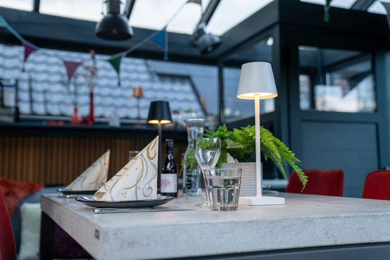 Lampe de Table Nova Blanche - Rechargeable et avec Commande Tactile