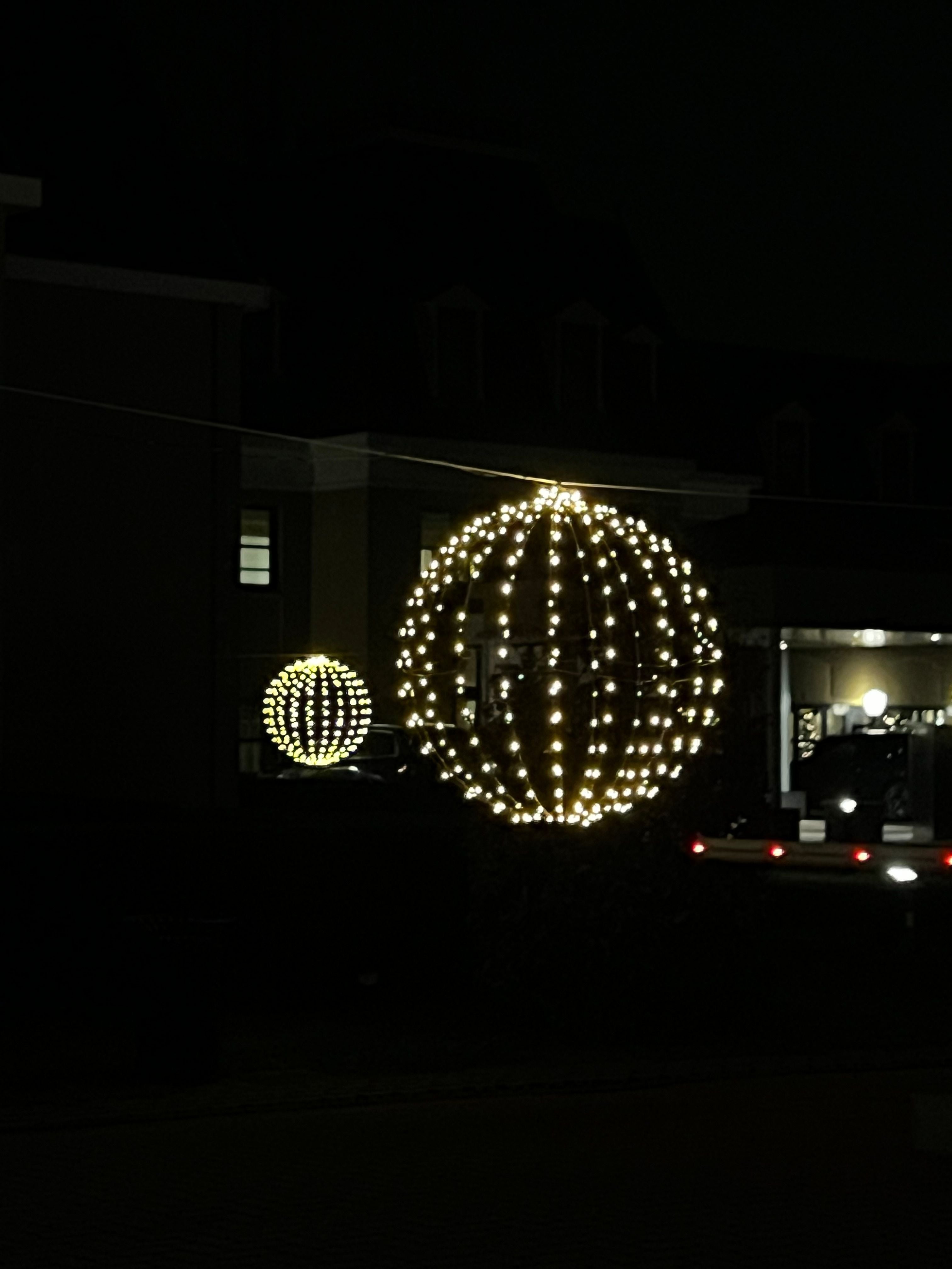 Boule lumineuse intelligente pour intérieur et extérieur - Medium 30cm