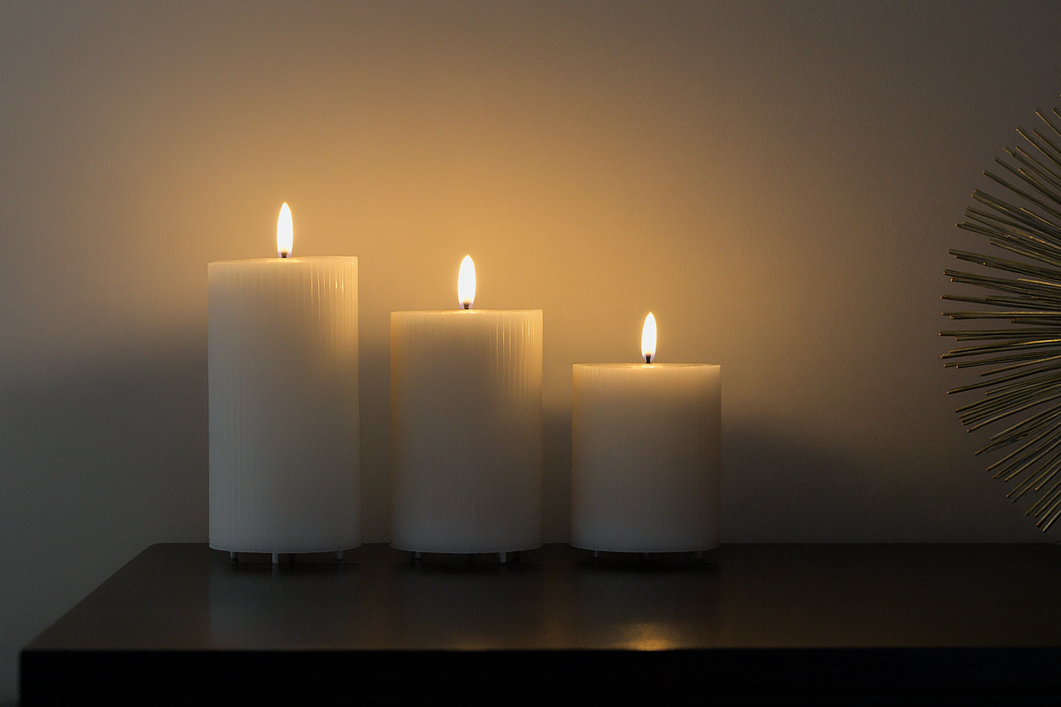 FlinQ - Ensemble de 3 bougies LED rechargeables à flamme vacillante - Télécommande incluse - Blanches