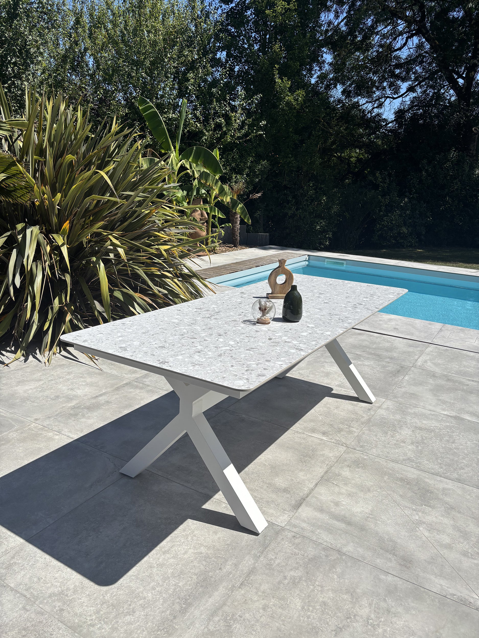 Table de jardin Abella - Blanc 220 cm