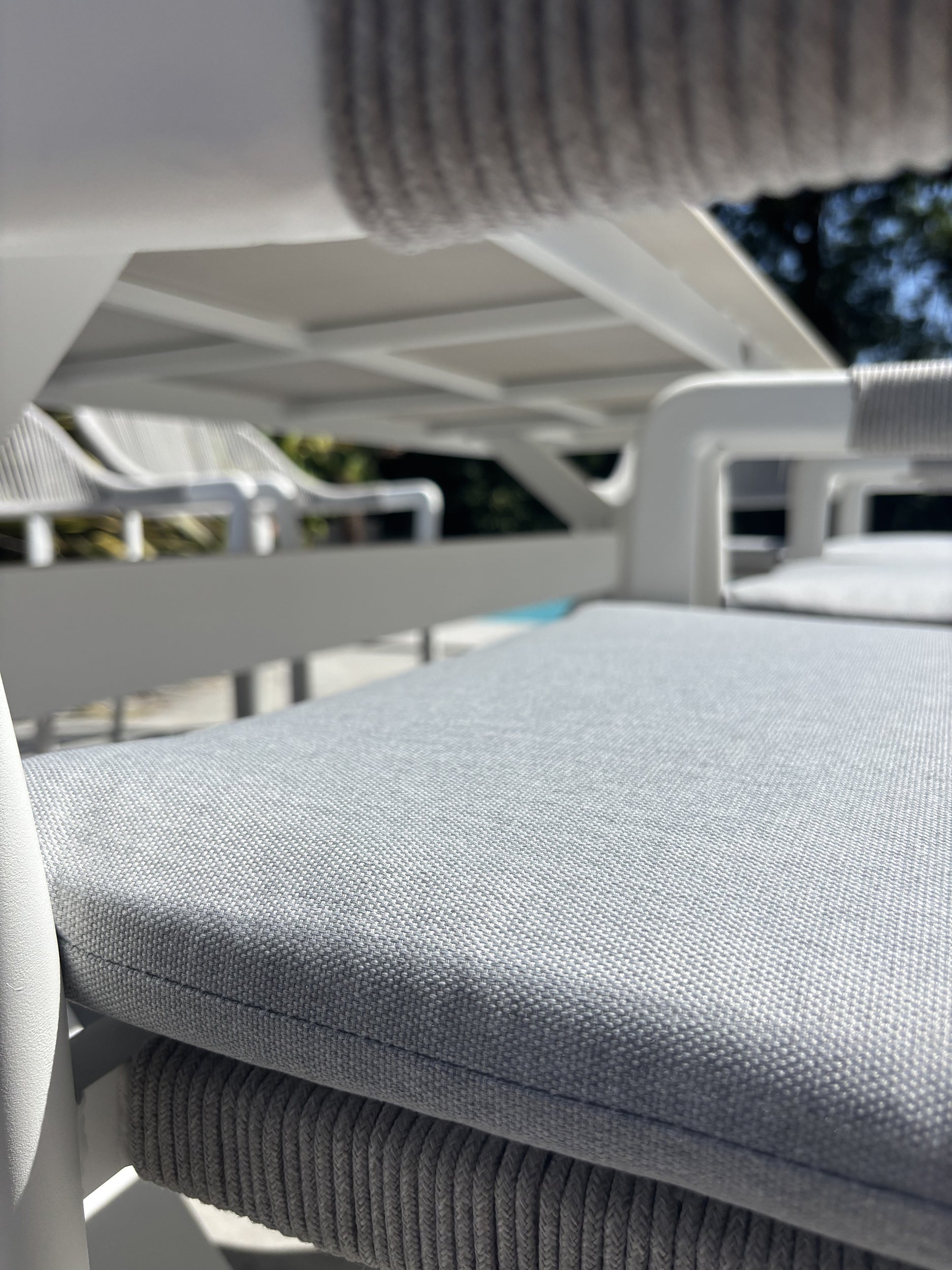 Ensemble repas de jardin Abella 8 places - Blanc 220 cm