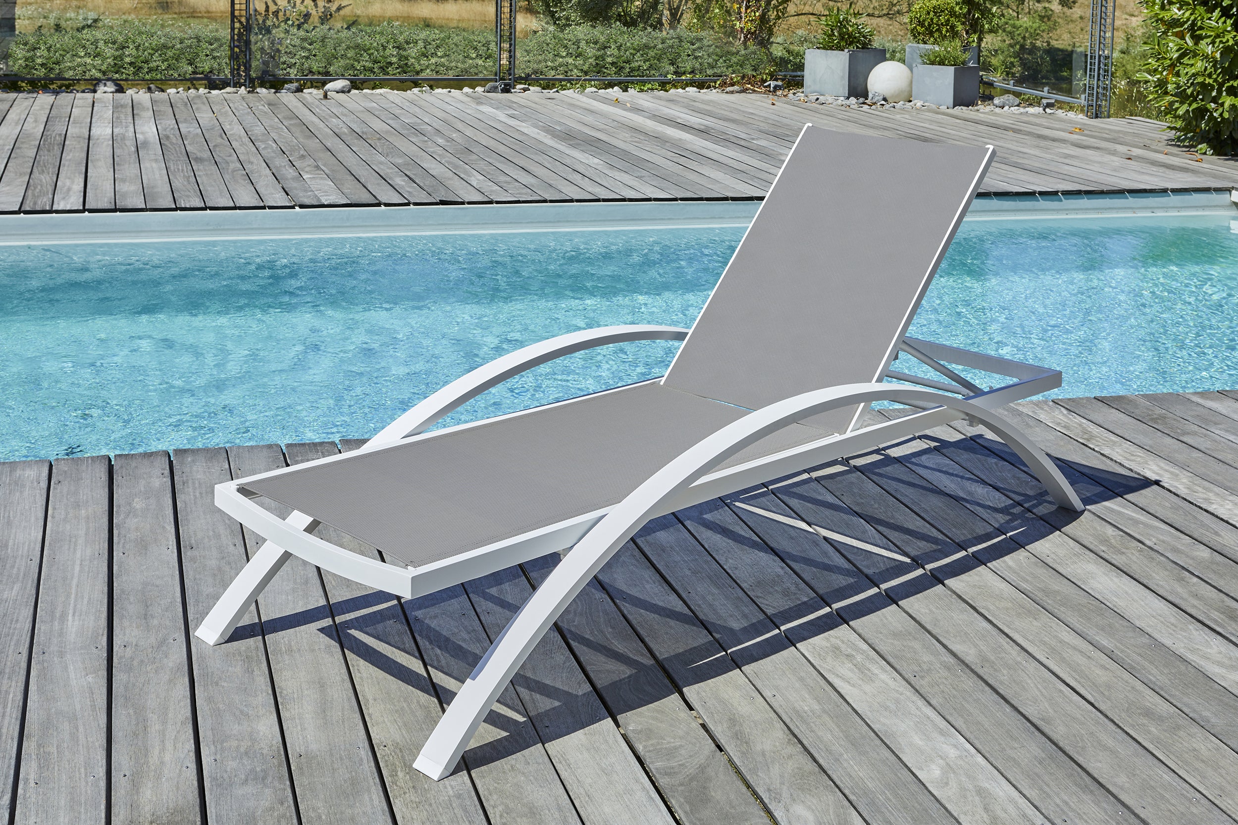 2 bains de soleil BARCELONA-CL-BLANC empilables