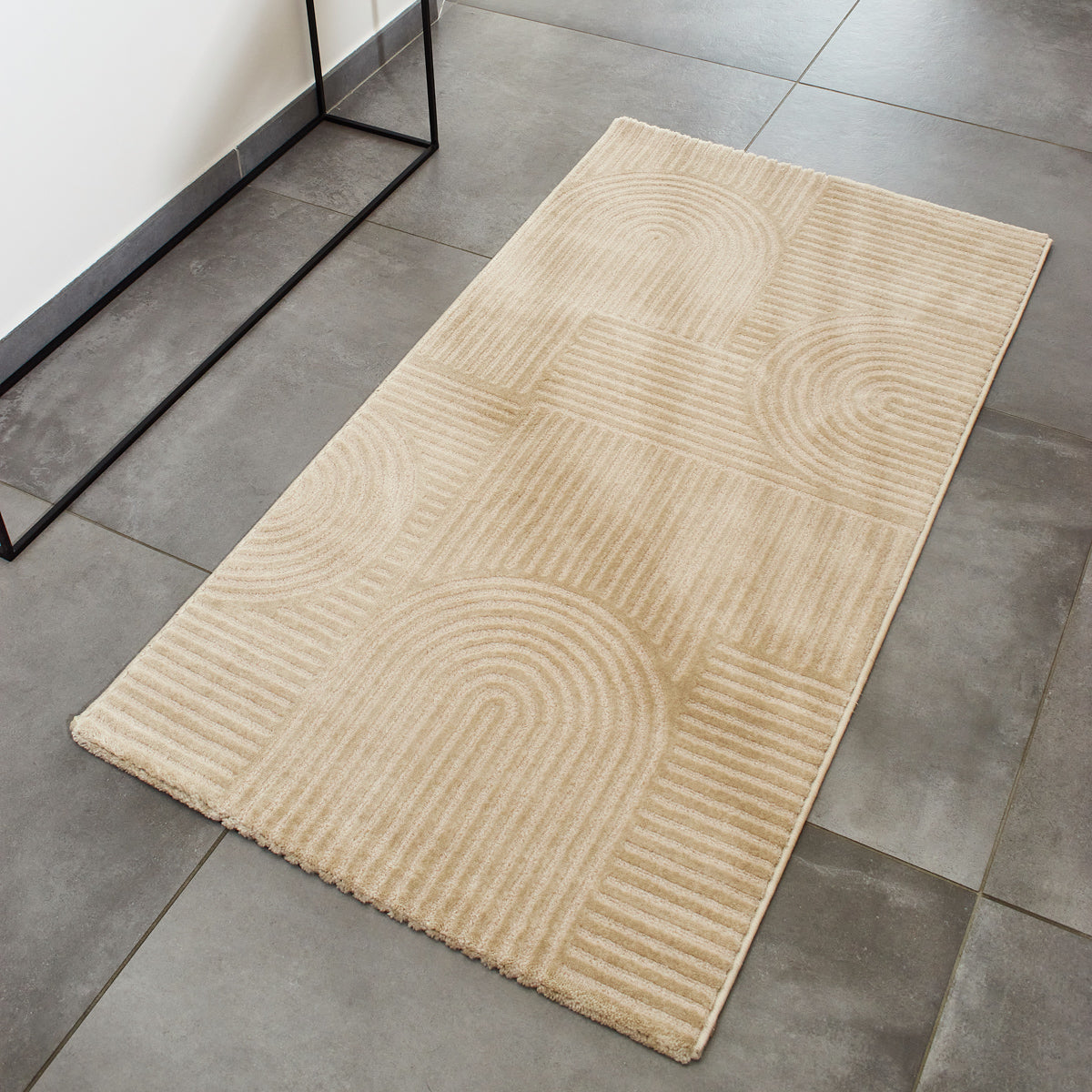 Tapis d'intérieur beige en polypropylène