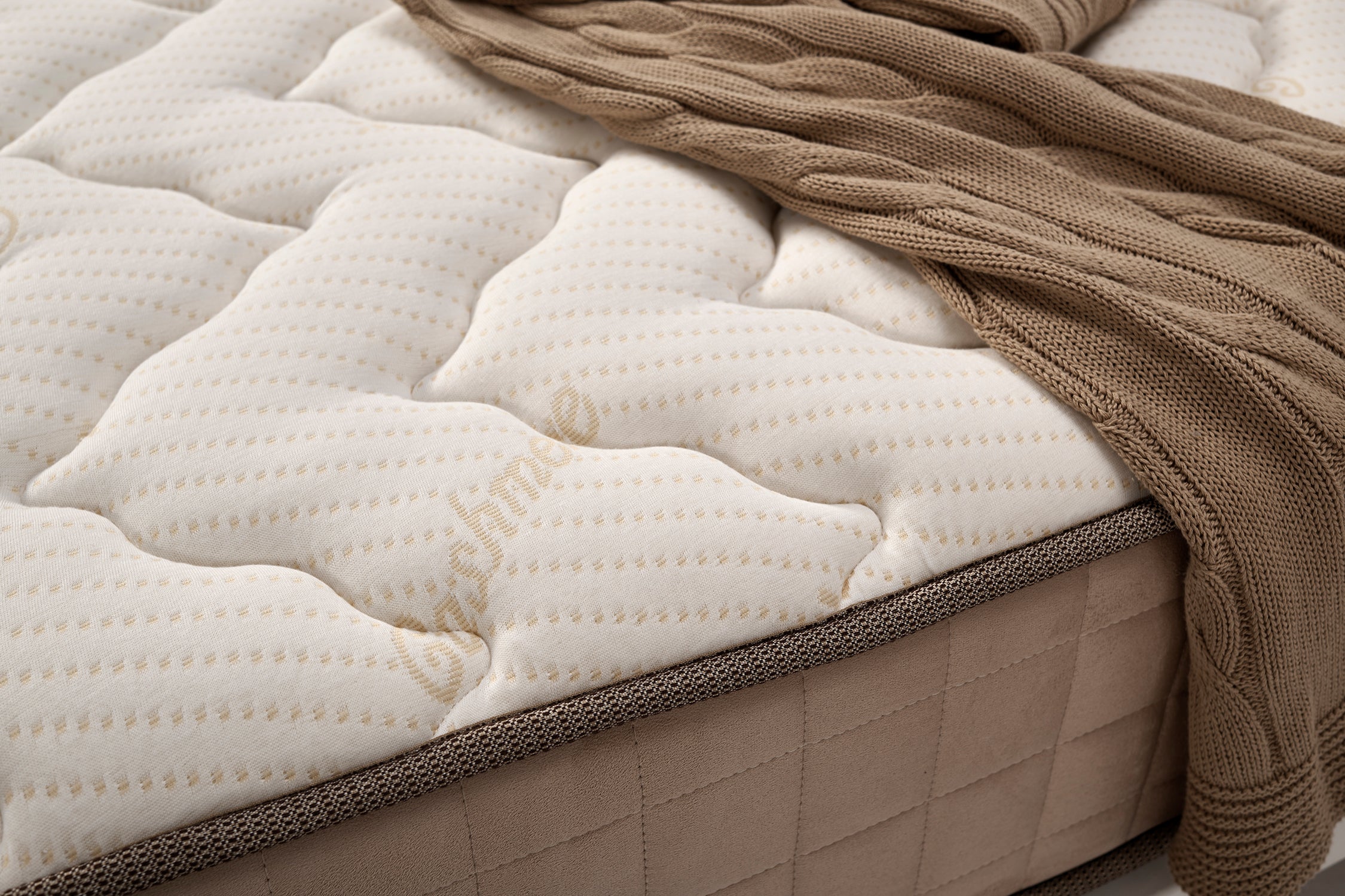 Matelas CASHMERE GRAND CLASS 27 cm