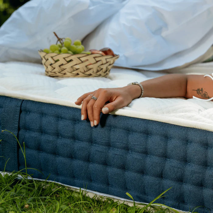 Matelas premium hybride épaisseur 26cm - Jade - Mousse à mémoire forme & Ressorts Ensachés - ferme