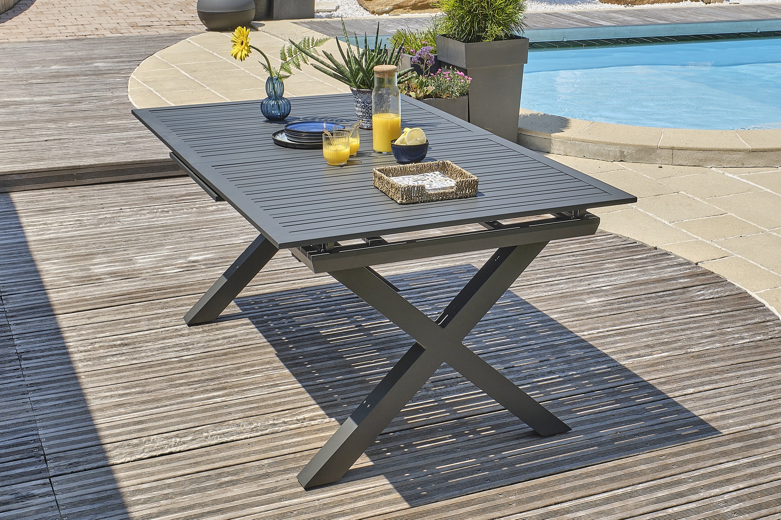 Table de jardin FLORIDE (180/240x100 cm) en aluminium avec rallonge automatique - GRIS ANTHRACITE