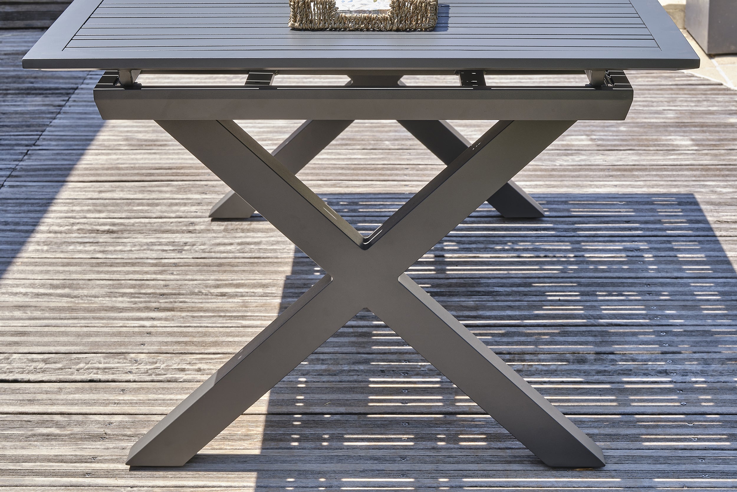 Table de jardin FLORIDE (180/240x100 cm) en aluminium avec rallonge automatique - GRIS ANTHRACITE
