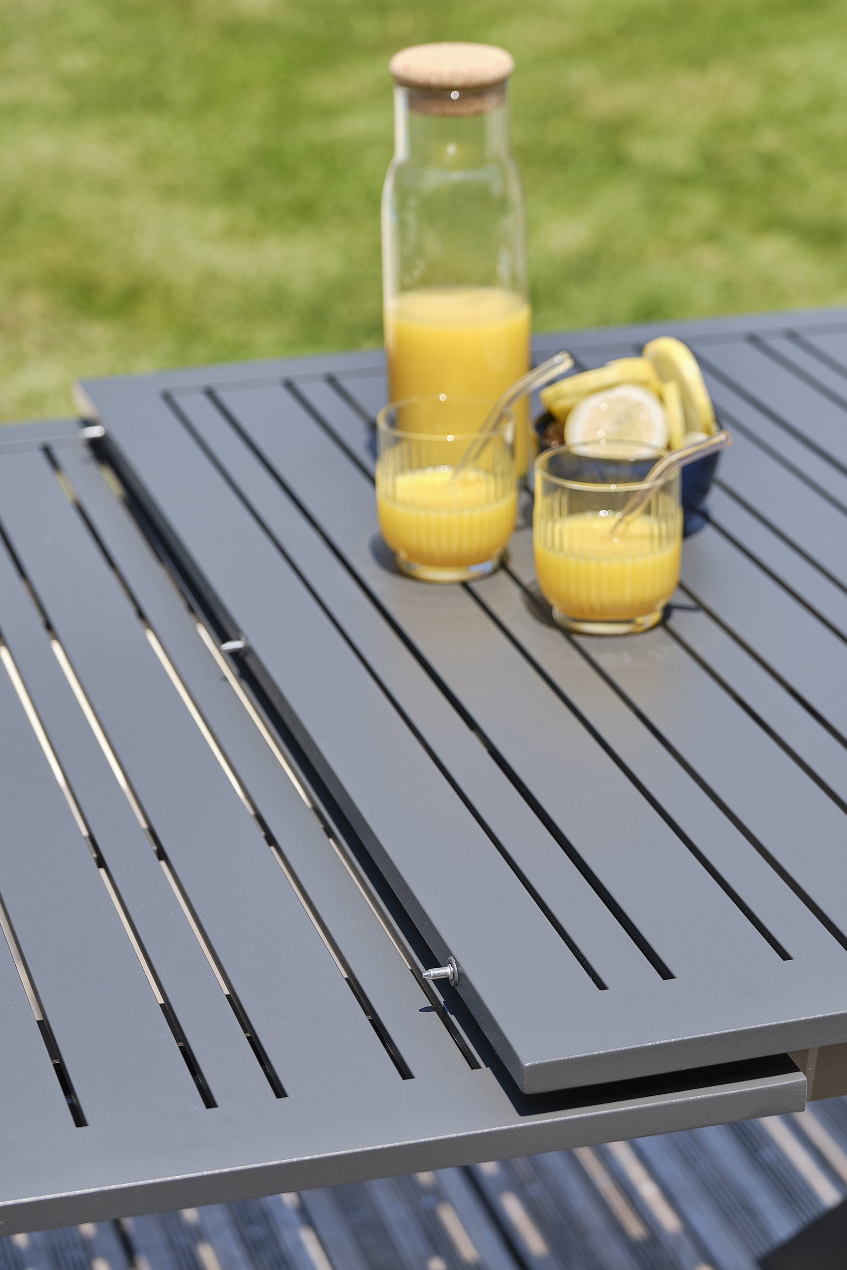 Table de jardin FLORIDE (180/240x100 cm) en aluminium avec rallonge automatique - GRIS ANTHRACITE