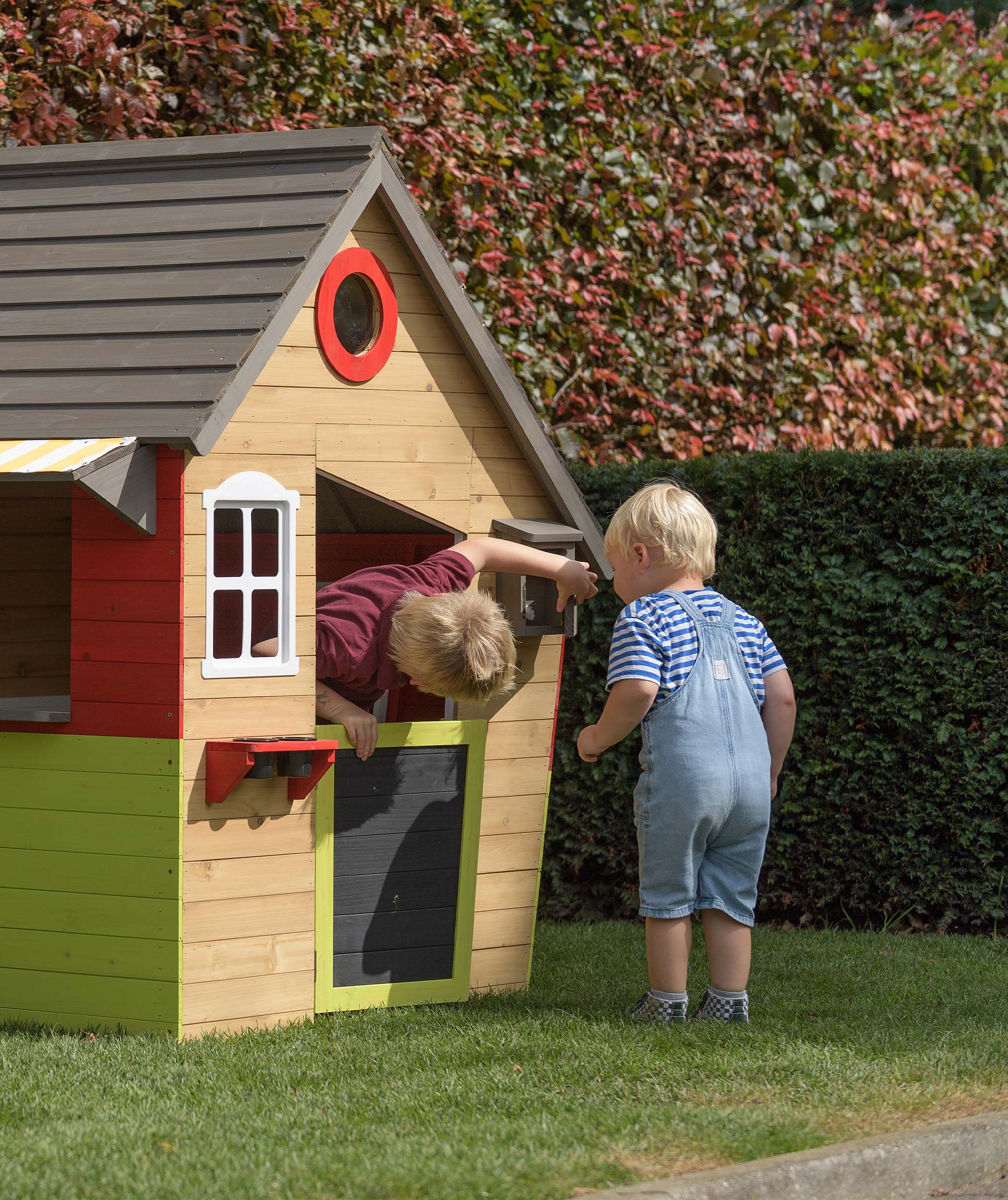 Maison de jeu en bois - Conte de fées