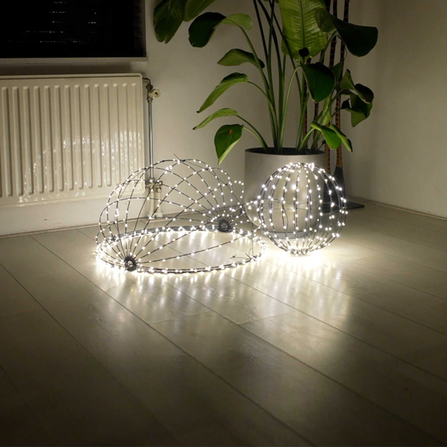 Boule lumineuse intelligente pour intérieur et extérieur - 60 cm