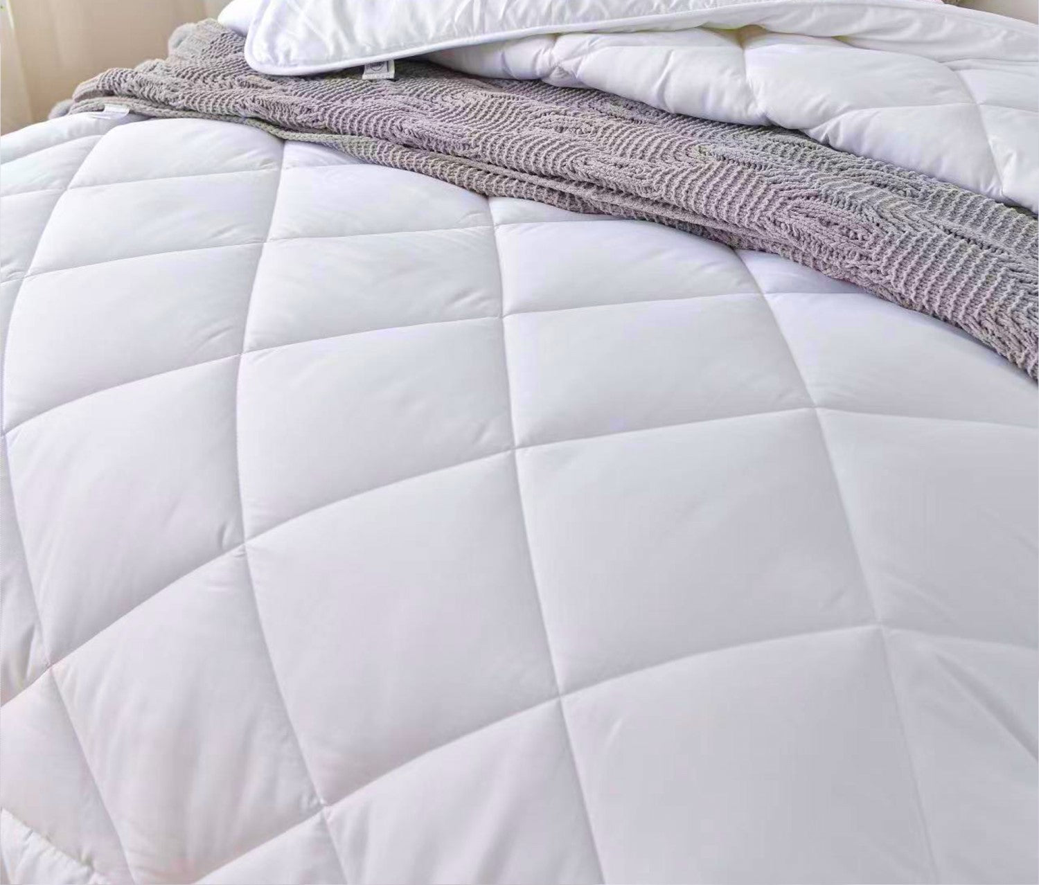 Couette en microfibre 240X200cm Blanche