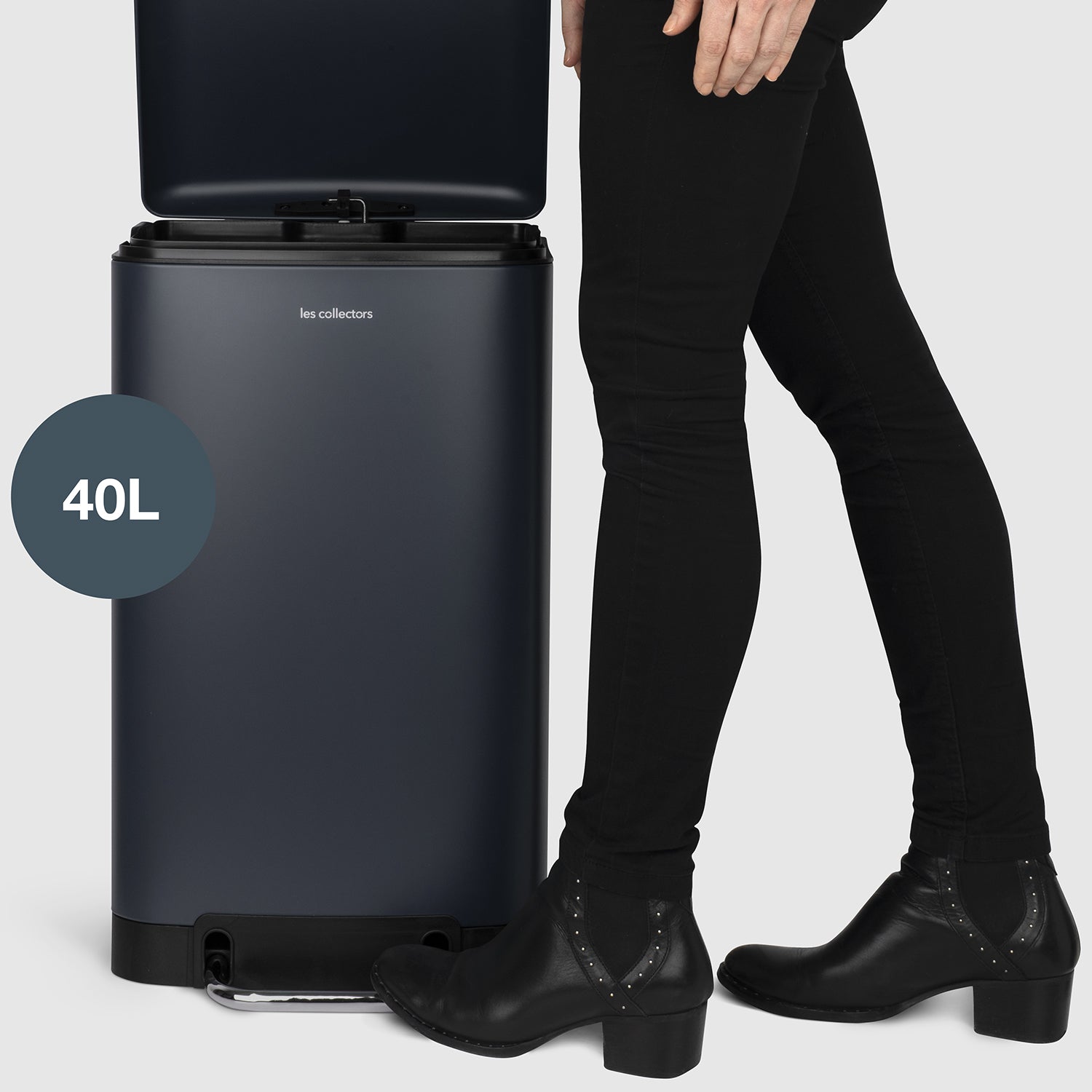 Poubelle pédale 40L - édition bleu profond