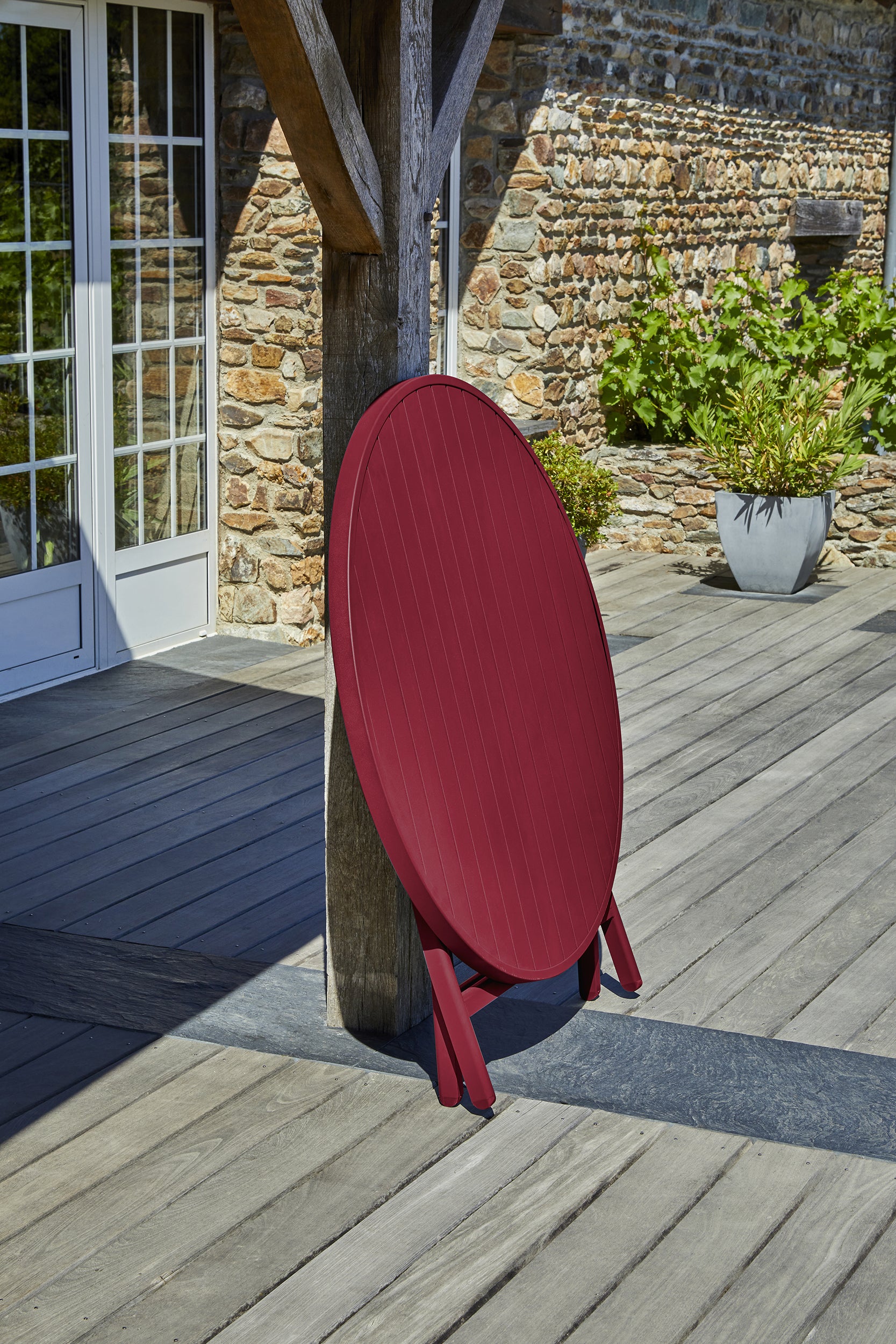 Table de jardin MARIUS-TB110-CARMIN pliante et 4 chaises MARIUS-CP-CARMIN pliantes