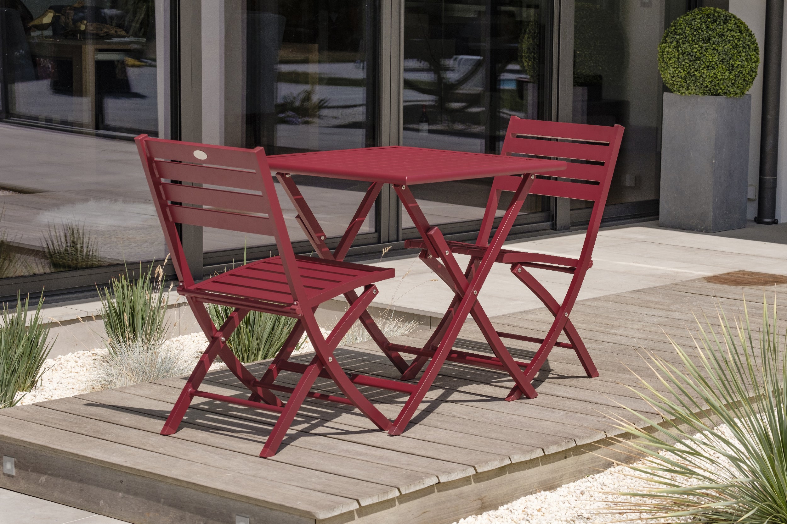 Table de jardin MARIUS-TB70-CARMIN pliante et 2 chaises MARIUS-CP-CARMIN pliantes