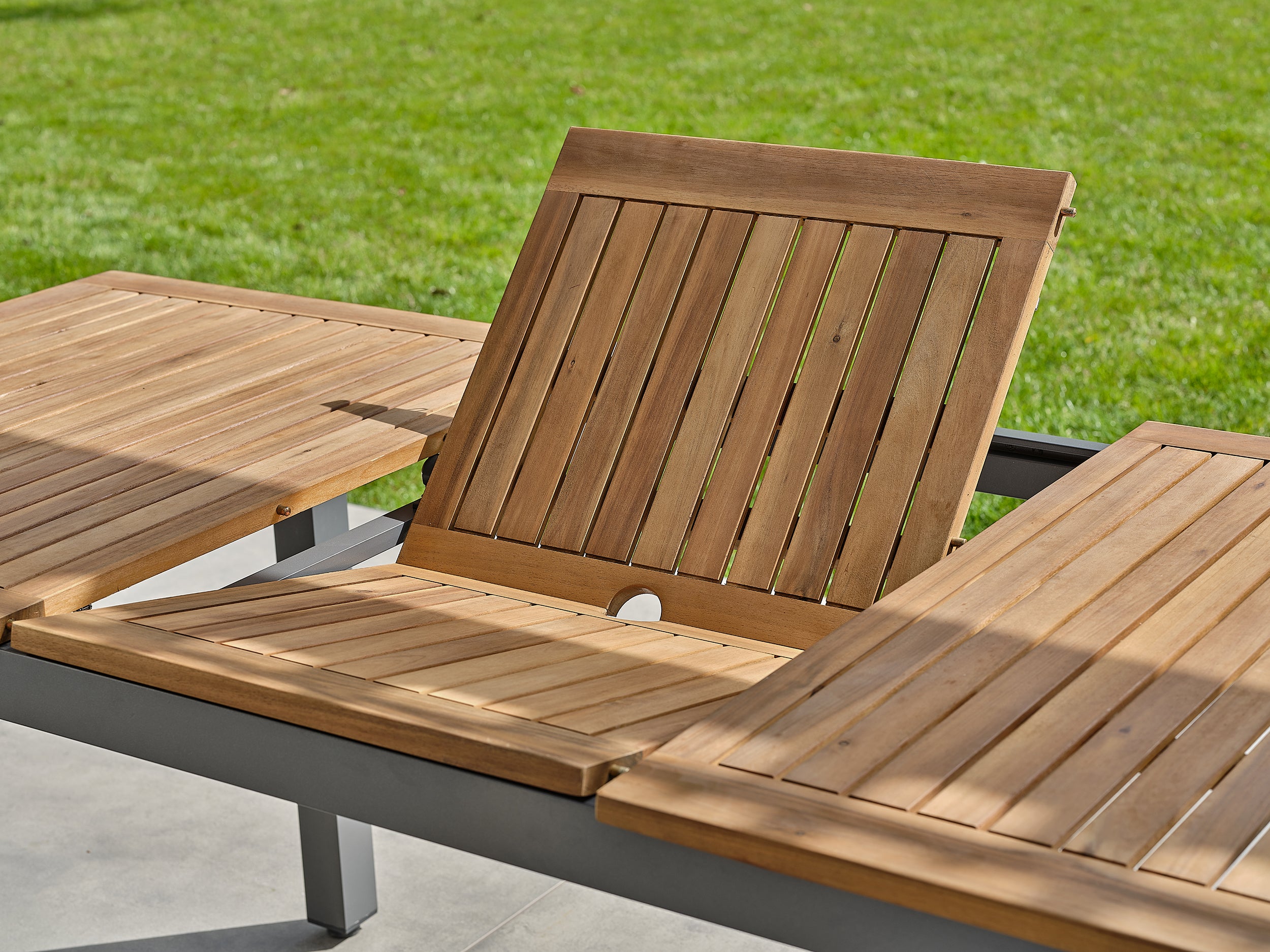 Table de jardin extensible en acacia massif ORSINO - alu anthracite 150 à 200 cm