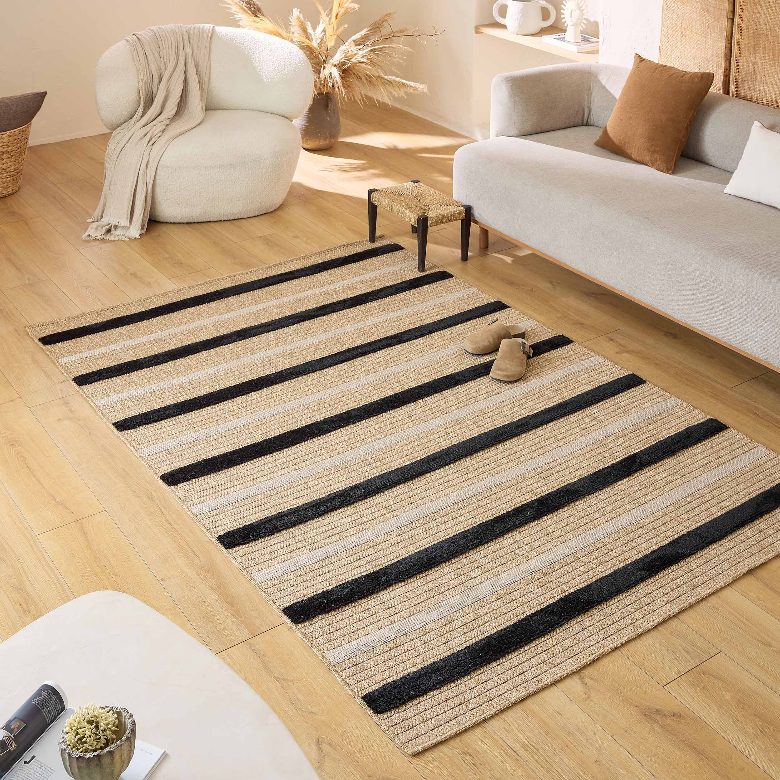 Tapis motifs géométriques noir - Palma