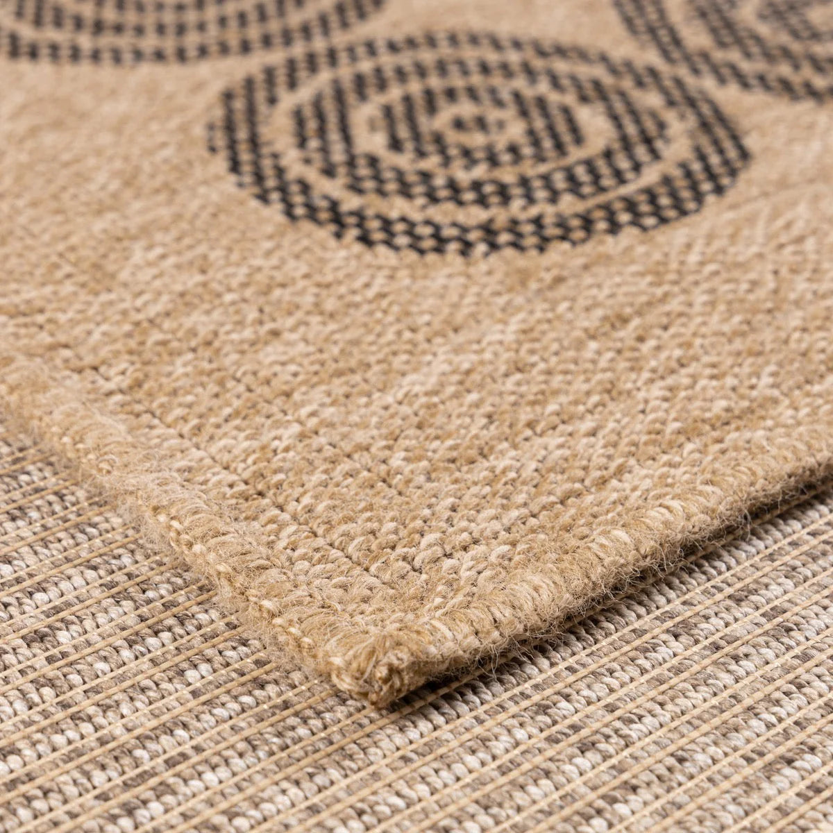 Tapis aspect jute nature motifs géométriques noirs - Nature