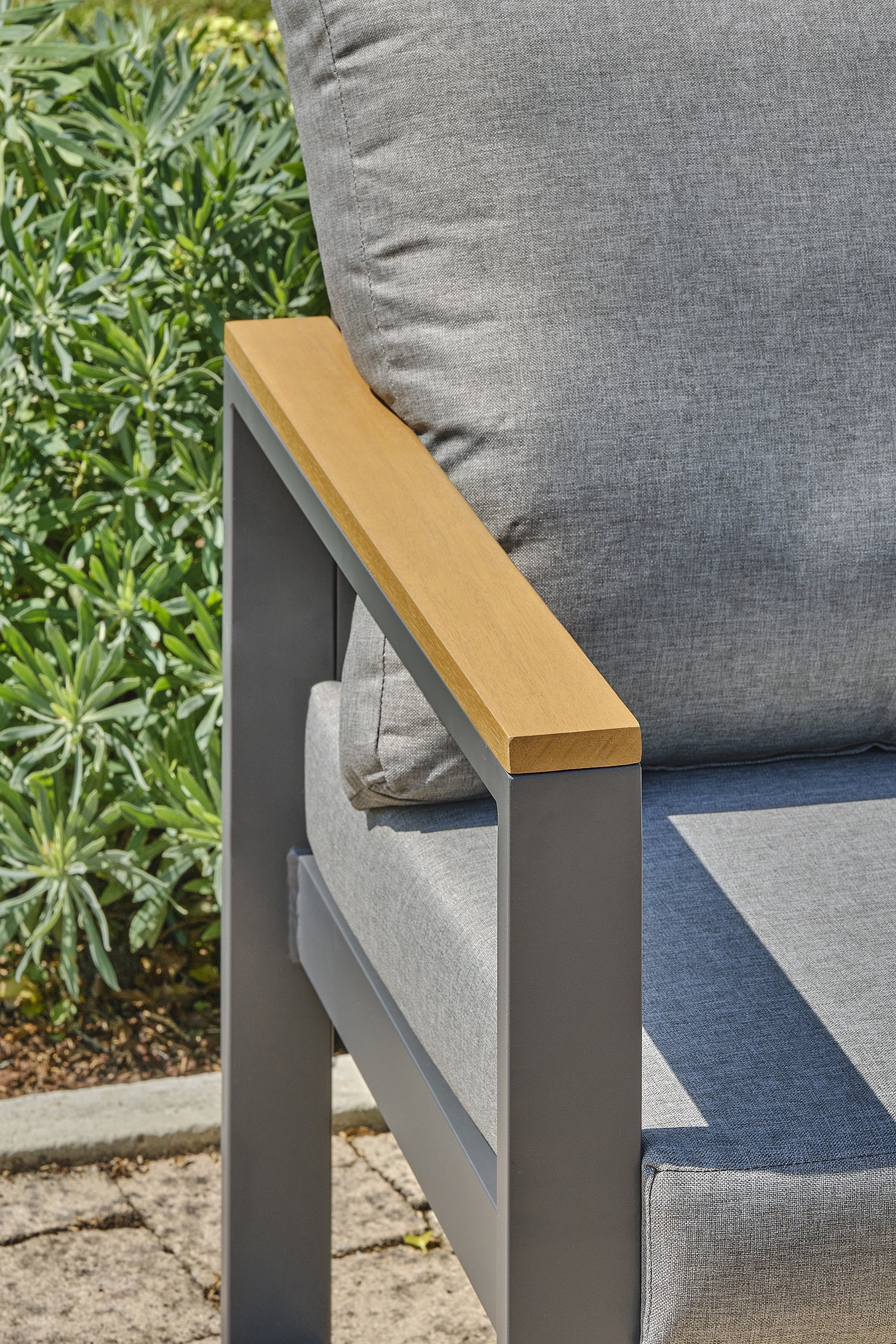 Ensemble repas de jardin YONAHA 7 places en aluminium et acacia - GRIS ANTHRACITE