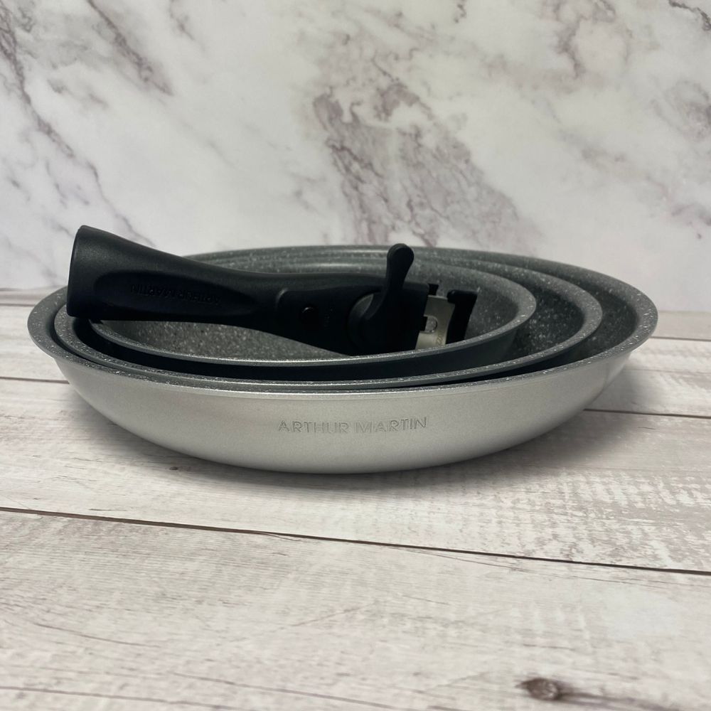 Set de 3 Poêles Tous Feux Silver Arthur Martin 20 - 24 - 28 cm avec une Poignée