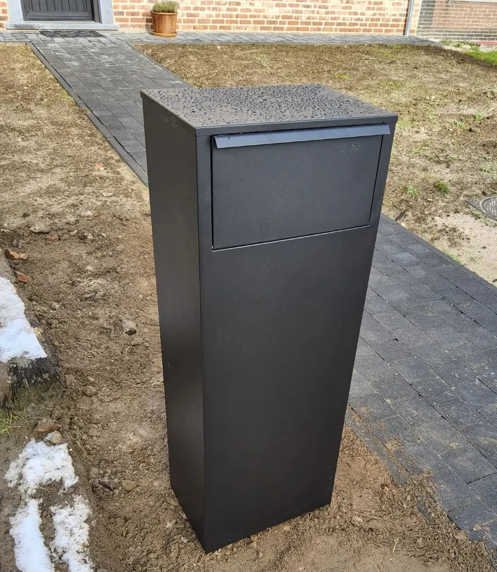 Boîte aux lettres pour colis debout Dortmund noire mat - Serrure cylindrique avec 2 clés