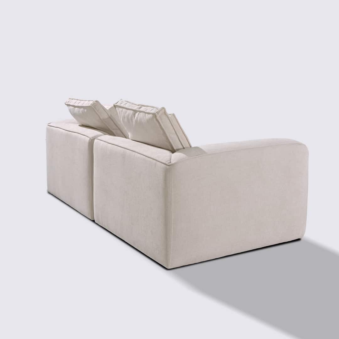 Canapé droit modulable 3 places en tissu crème – Marbellia