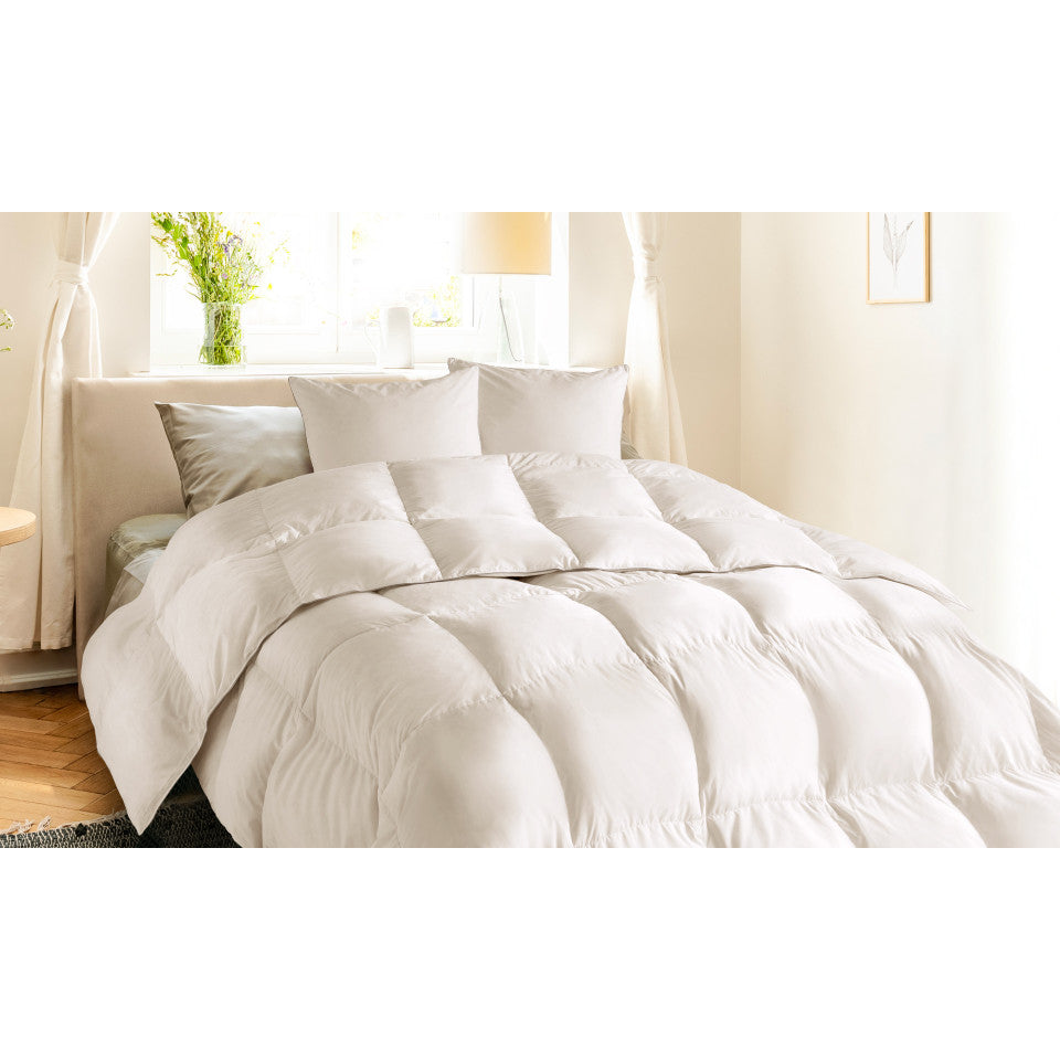 Couette extra chaude blanche plumes d'oie 240x260cm - anti acariens 500 g/m2