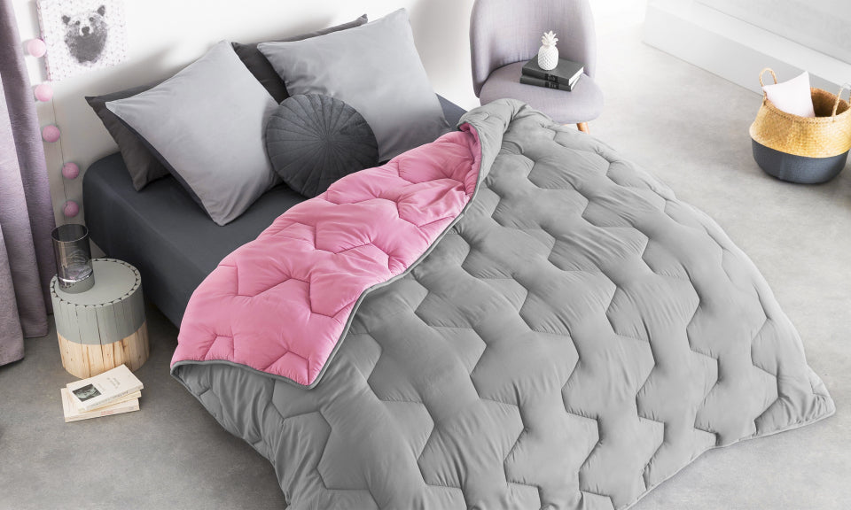 Couette 300GSM bicolore rose et gris + 2 oreillers - 200x200cm
