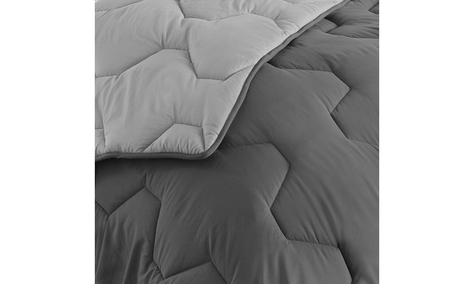 Couette chaude réversible bicolore grise 200x200cm - microfibres 300 g/m2 + 2 oreillers mi-ferme