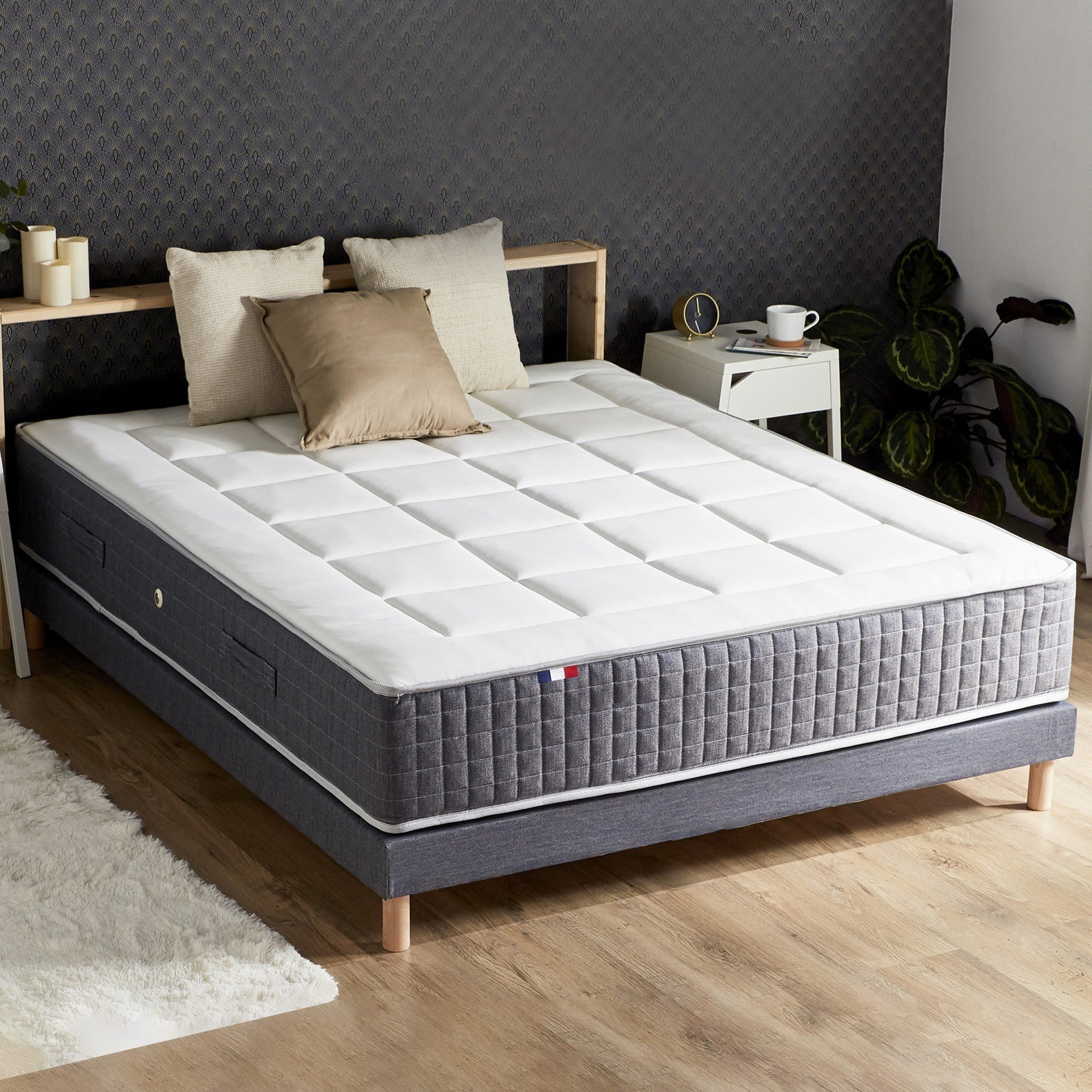 Pack matelas 30 cm 7 zones sommier bleu couette oreillers 140x190 cm
