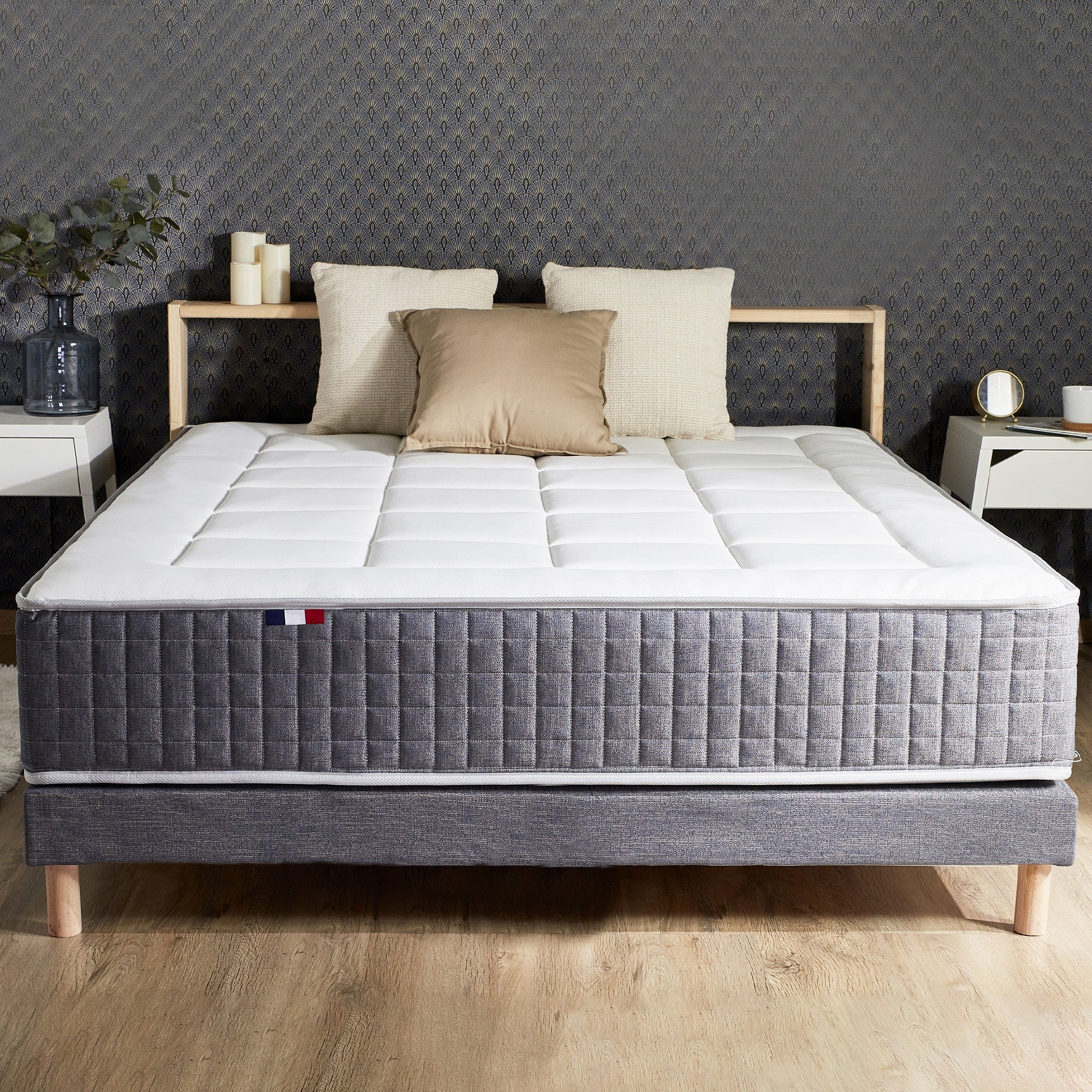 Pack matelas 30 cm 7 zones sommier bleu couette oreillers 140x190 cm