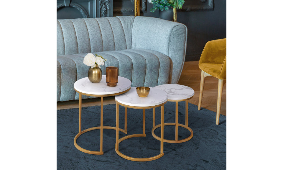 Tables basses rondes gigognes Glam plateau effet marbre blanc et pieds dorés - Lot de 3