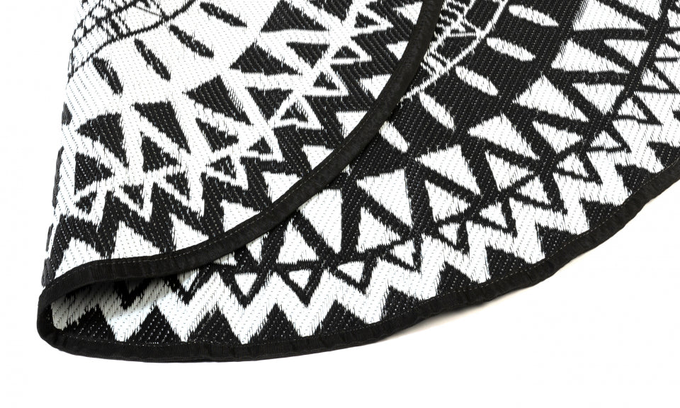 Tapis extérieur rond 150cm noir Maori motifs "ethniques"