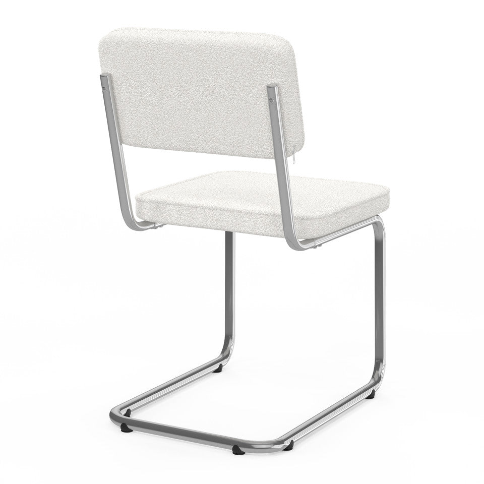 Chaises Naya en bouclette crème et pied métal cantilever - lot de 4