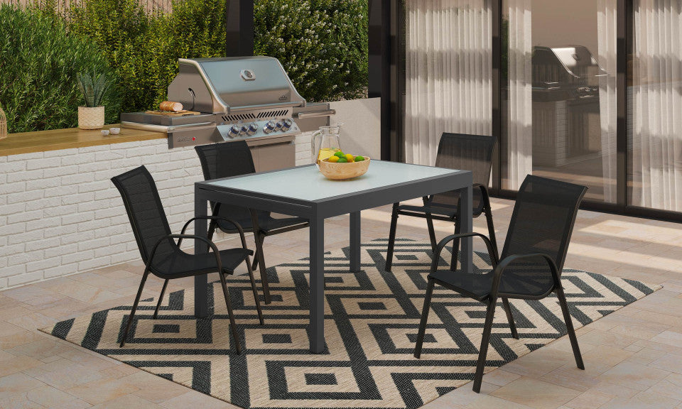 Table de jardin extensible grise en verre trempé 135-270cm