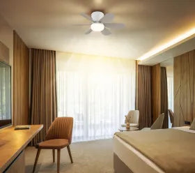 Ventilateur de plafond métal blanc mat et lampe - Delores