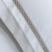 Housse de couette - 200x200cm - Dolly - satin de coton brodé