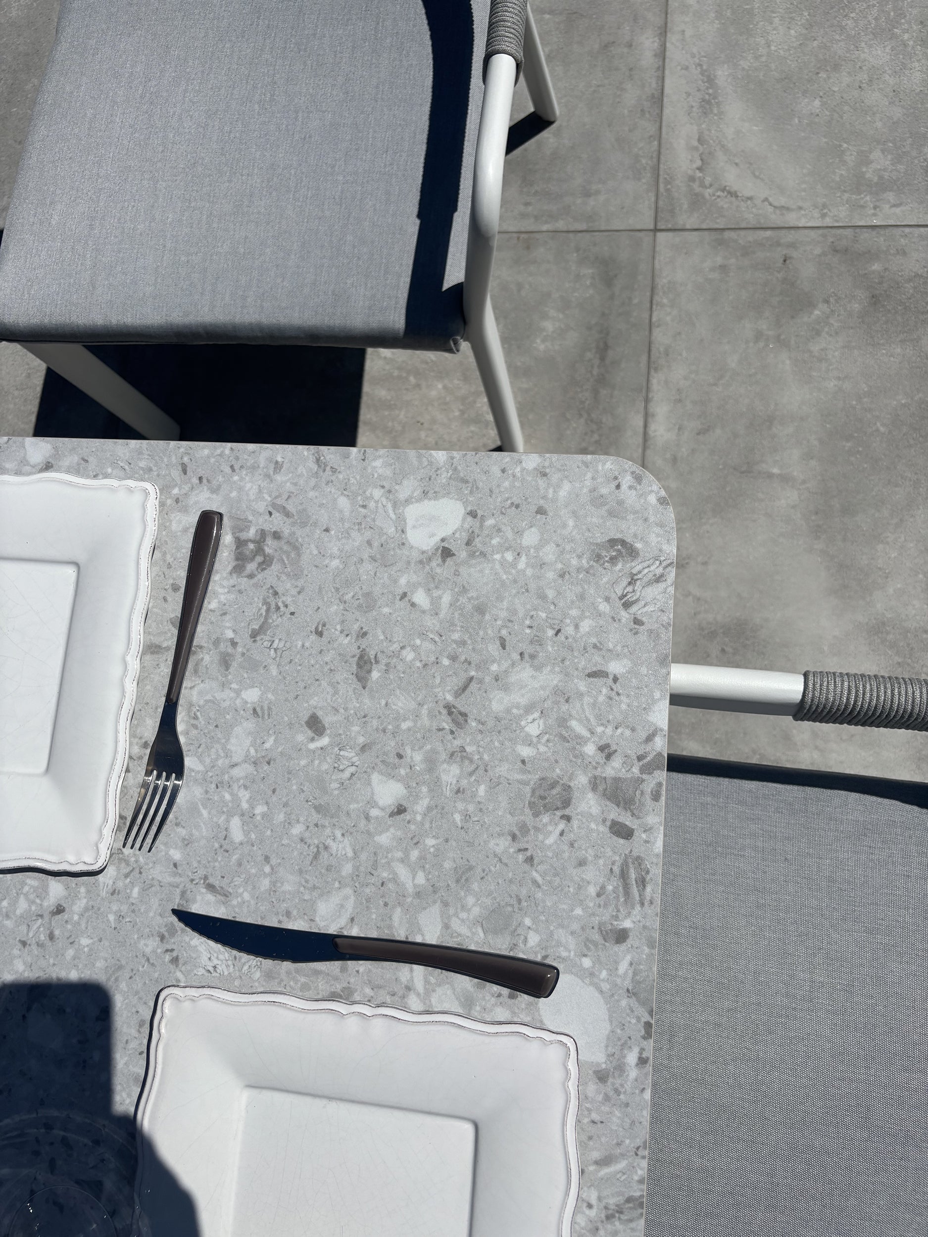 Ensemble repas de jardin Abella 8 places - Blanc 220 cm