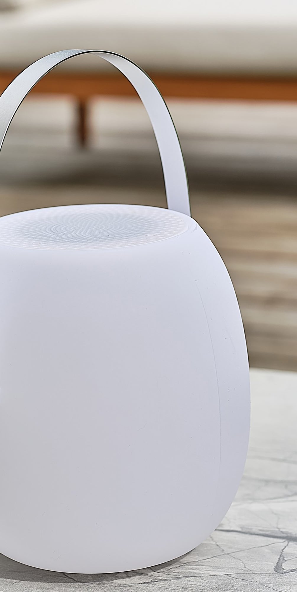 Lampe enceinte bluetooth sans fil AUREA poignée métal 26 cm