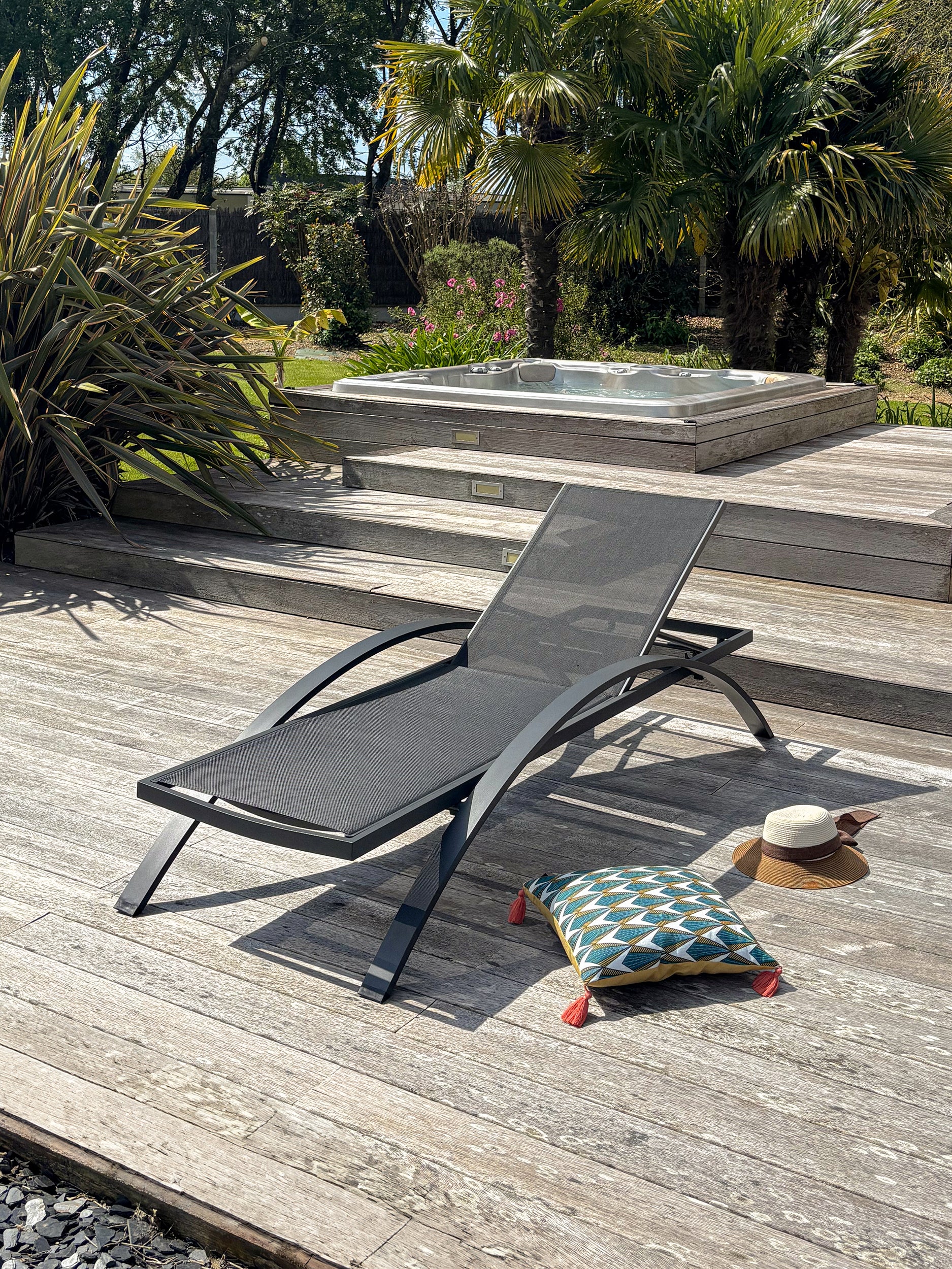 Bain de soleil BARCELONA  empilable en aluminium et textilène - GRIS ANTHRACITE