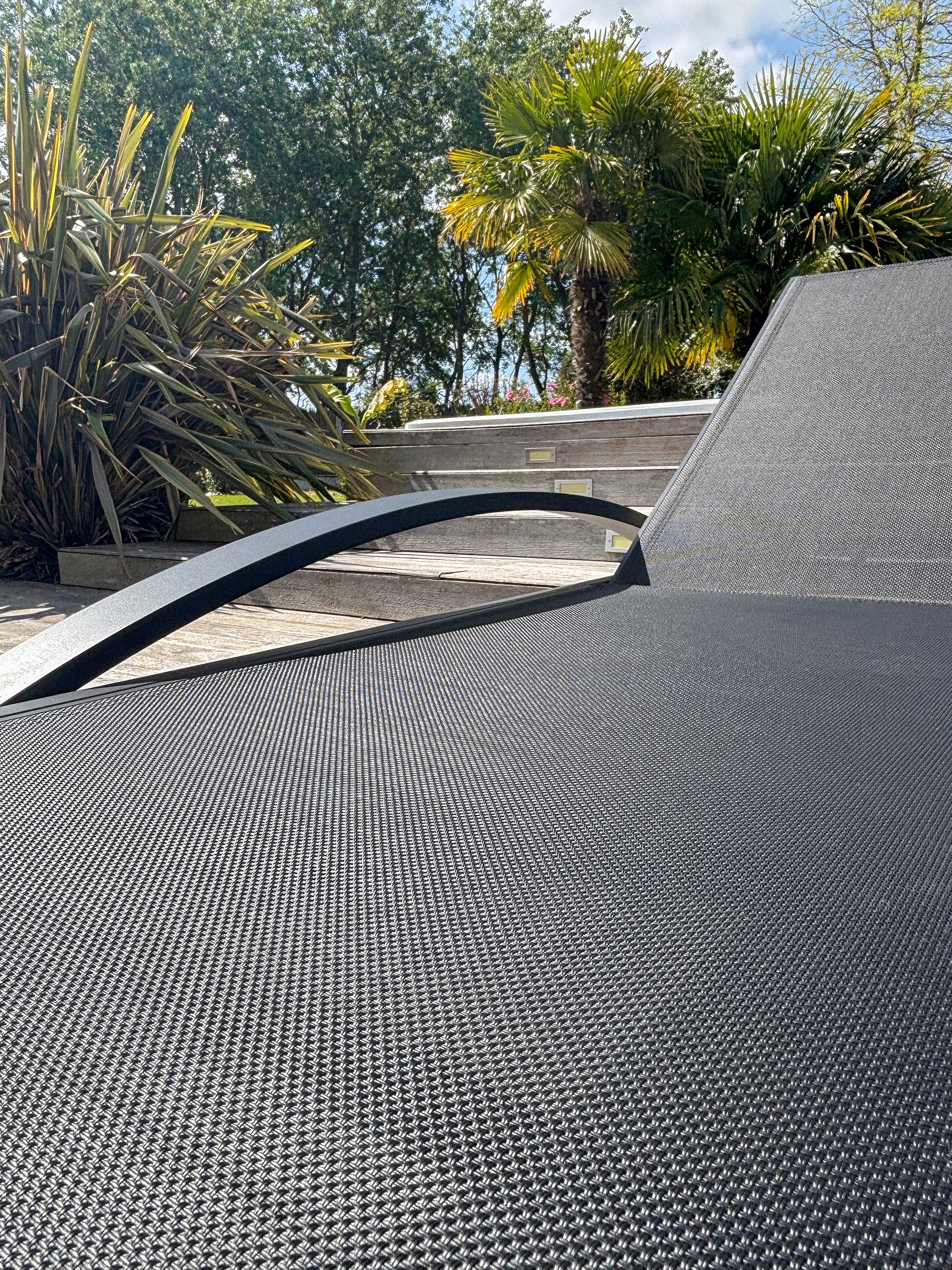 Bain de soleil BARCELONA  empilable en aluminium et textilène - GRIS ANTHRACITE