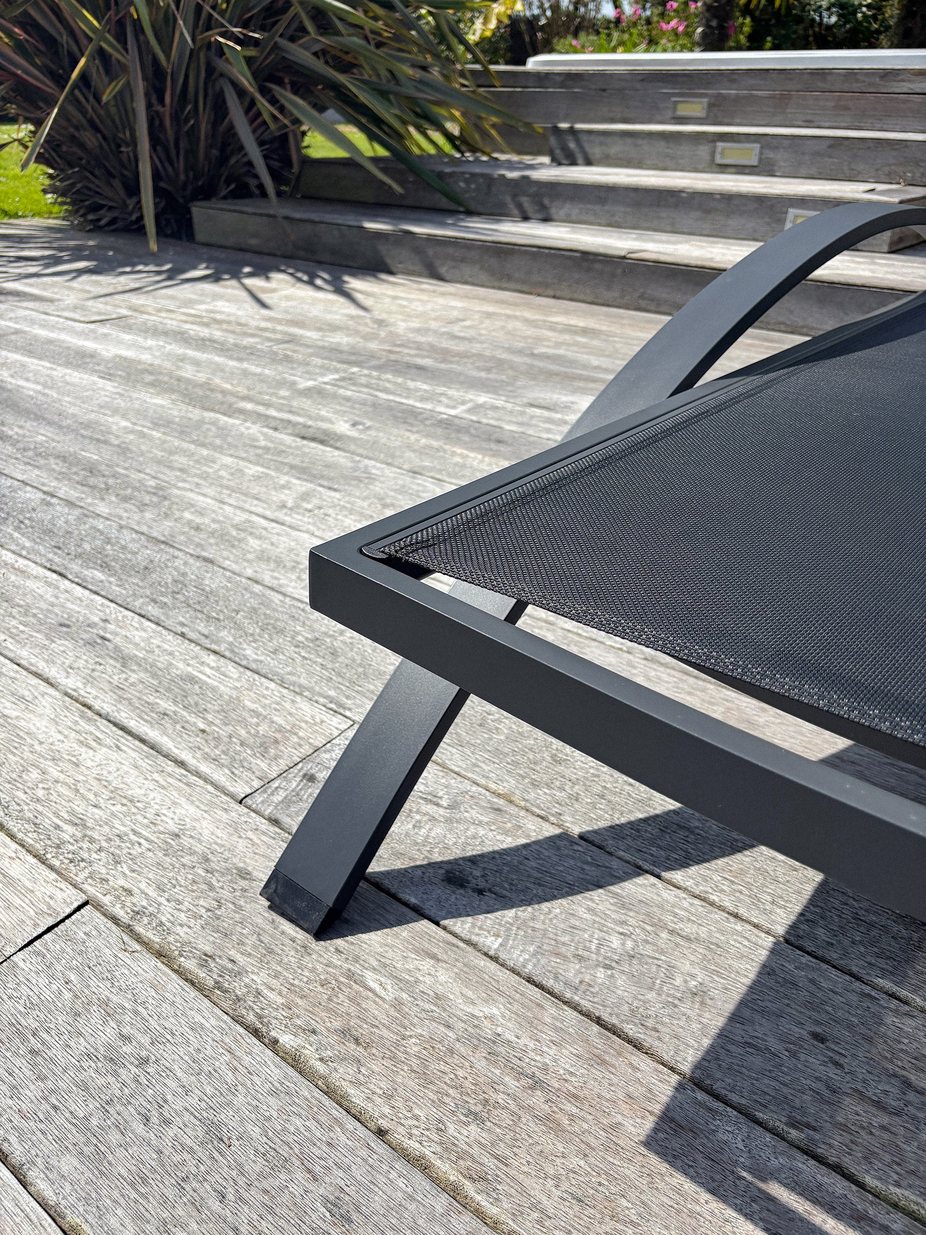 Bain de soleil BARCELONA  empilable en aluminium et textilène - GRIS ANTHRACITE