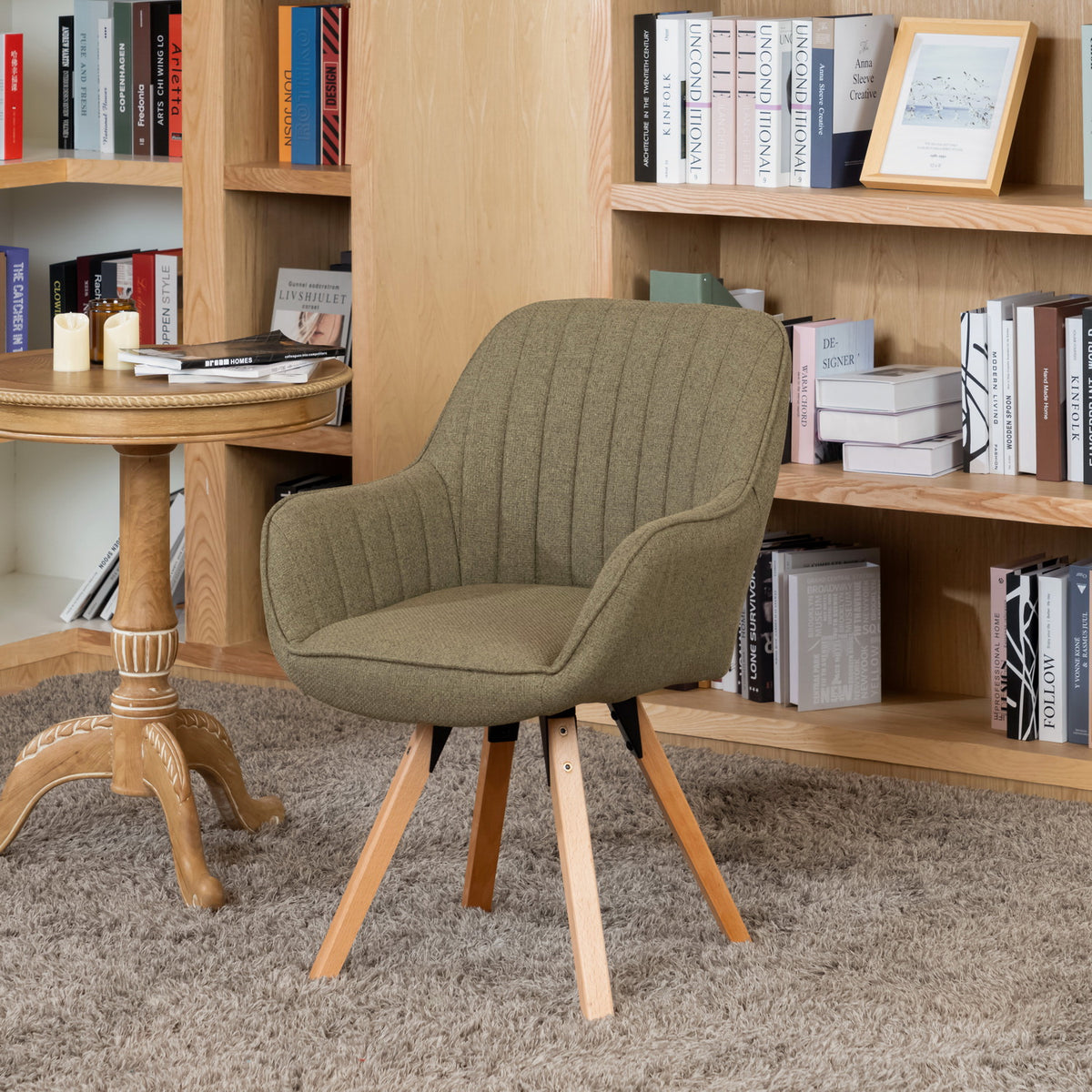 Carson - Chaise de salle à manger pivotante 360° en tissu vert avec accoudoirs et pieds en bois
