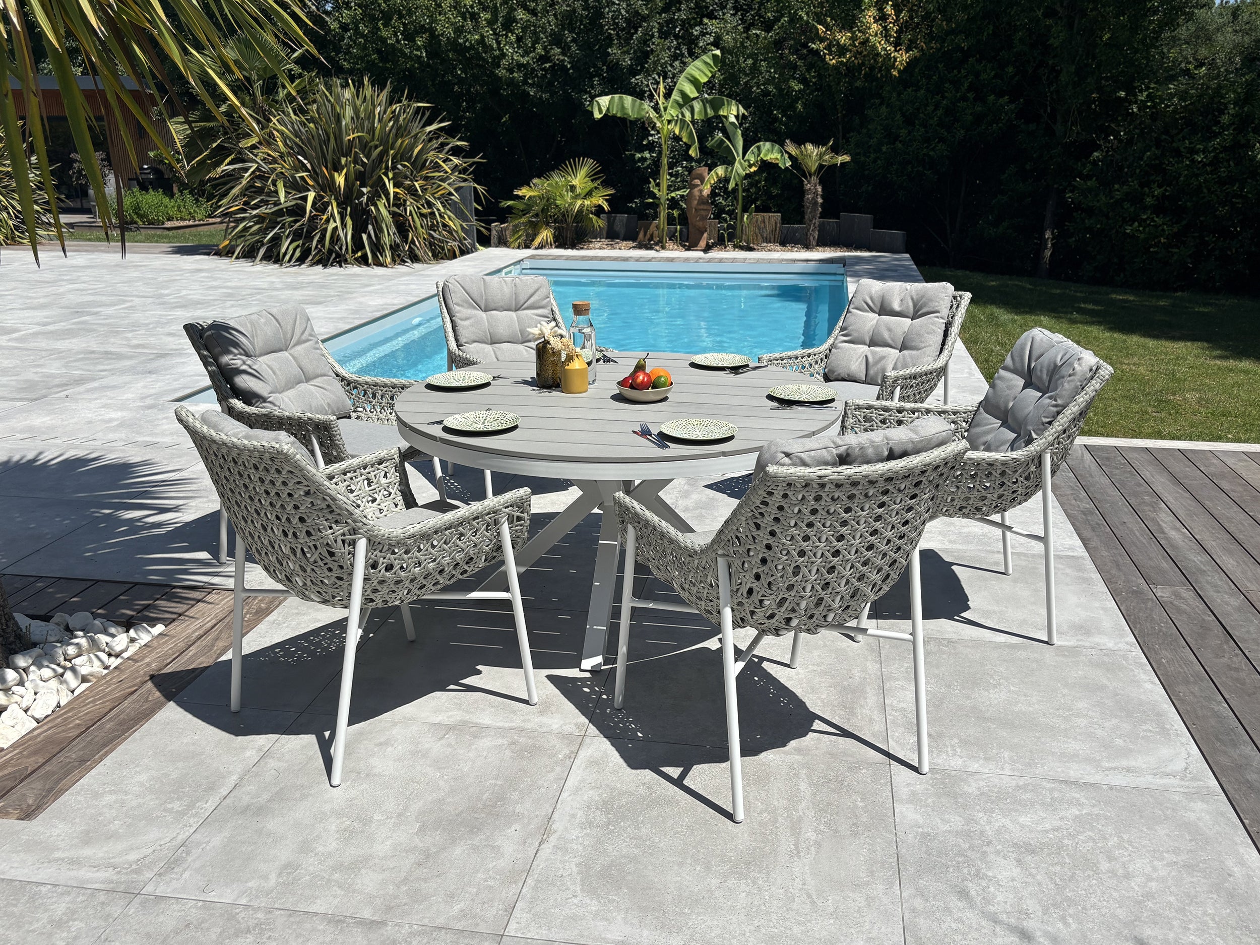 Ensemble repas de jardin Elba 6 places - Blanc Ø142 cm