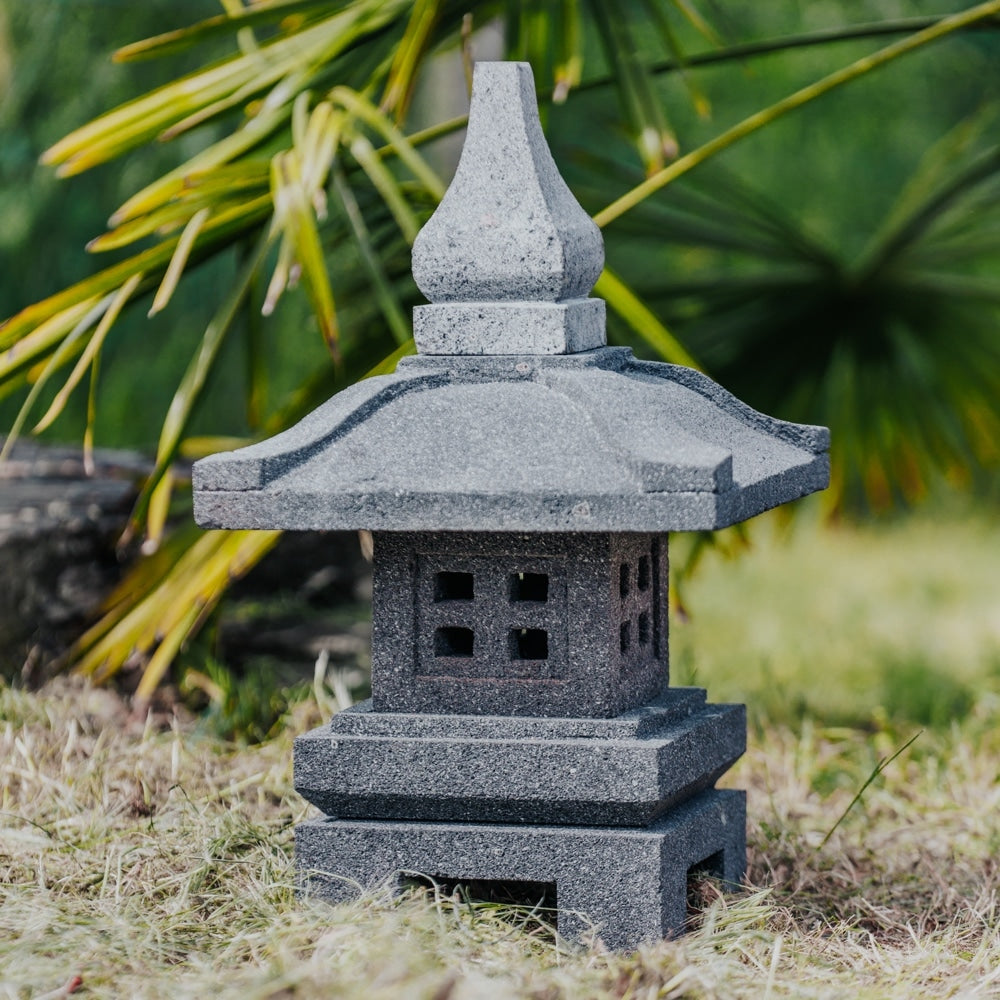 Lampe japonaise lanterne pagode statue de jardin en pierre de lave 50 cm – Kamo