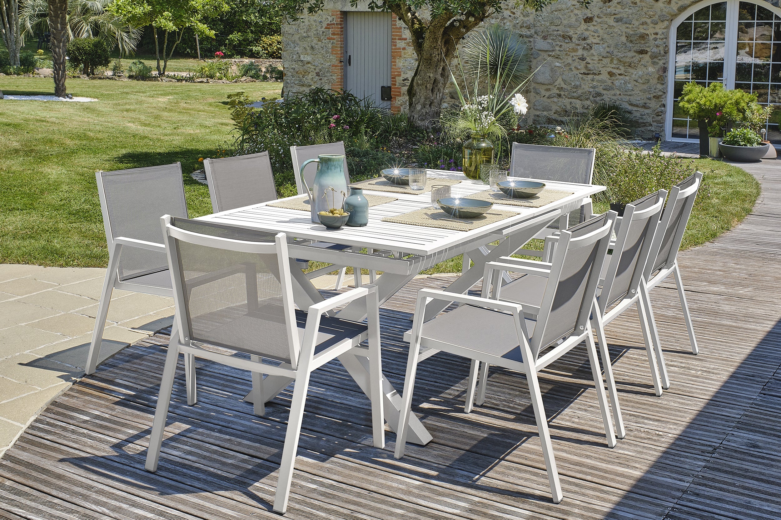 Table de jardin FLORIDE-TB240-ALU-B avec rallonge et 8 fauteuils FLORIDE-FT-BLANC empilables