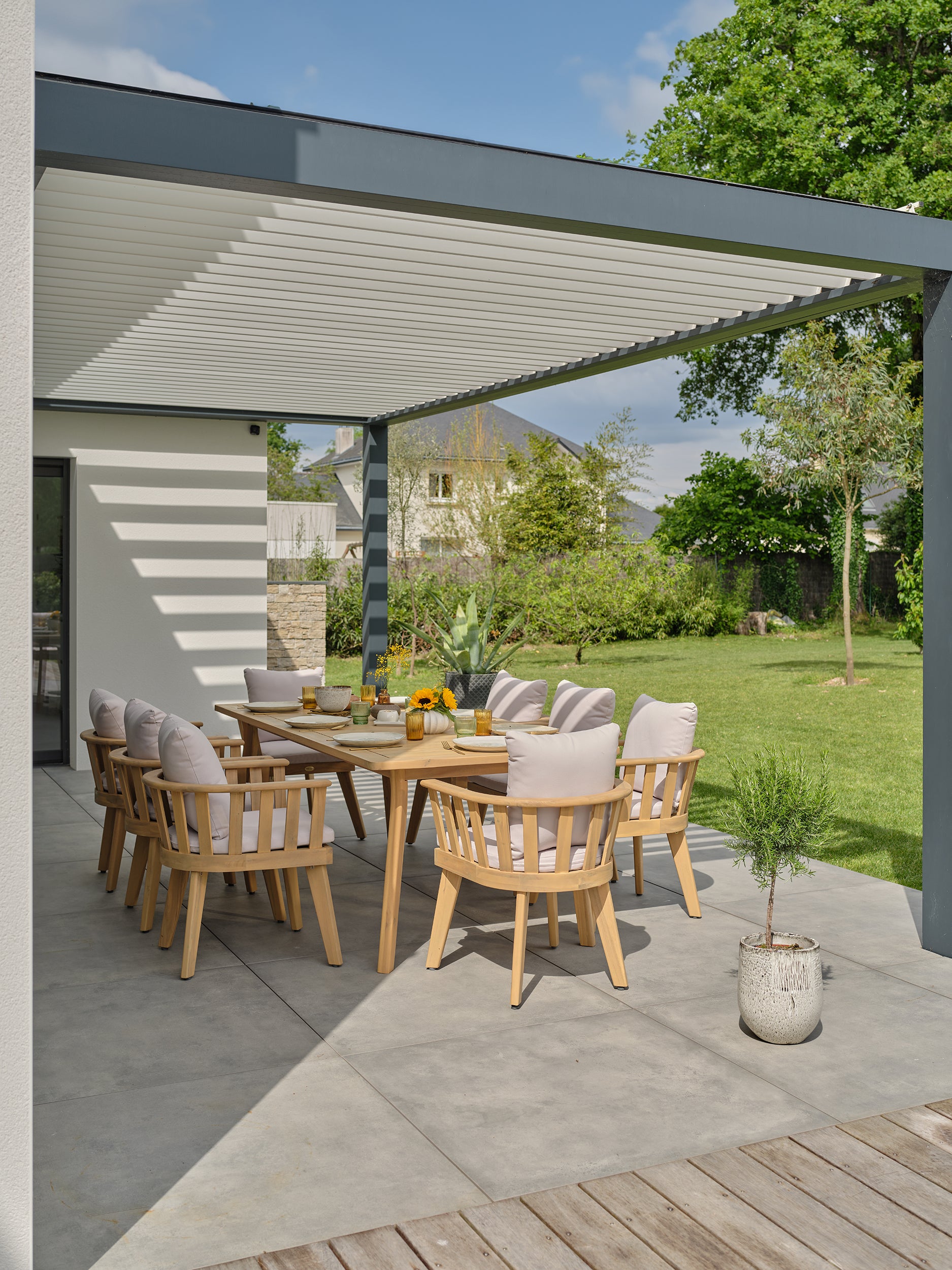Ensemble repas de jardin en acacia massif Liso 8 places - Acacia 220 cm