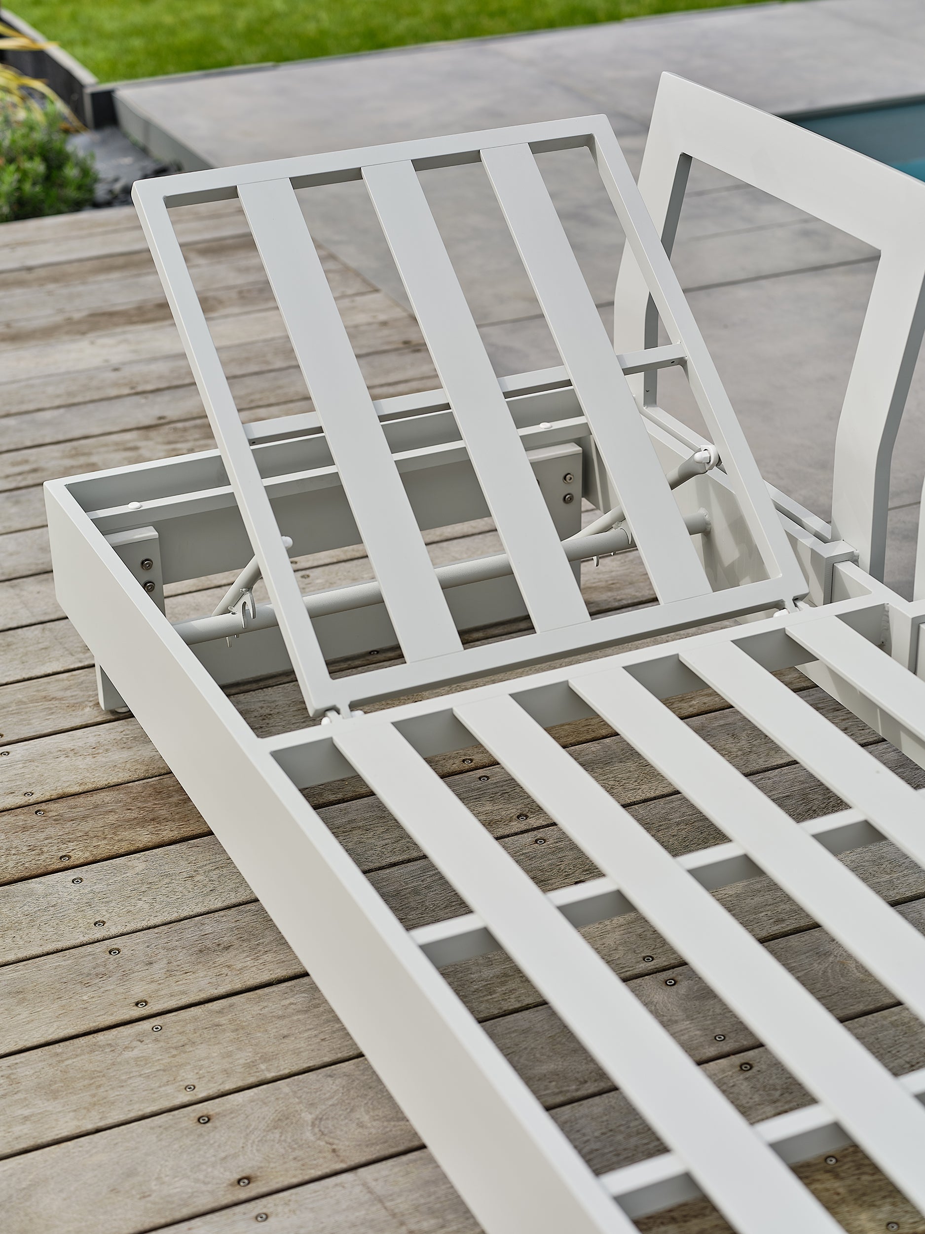 Salon de jardin d'angle Minera aluminium et acacia - Gris