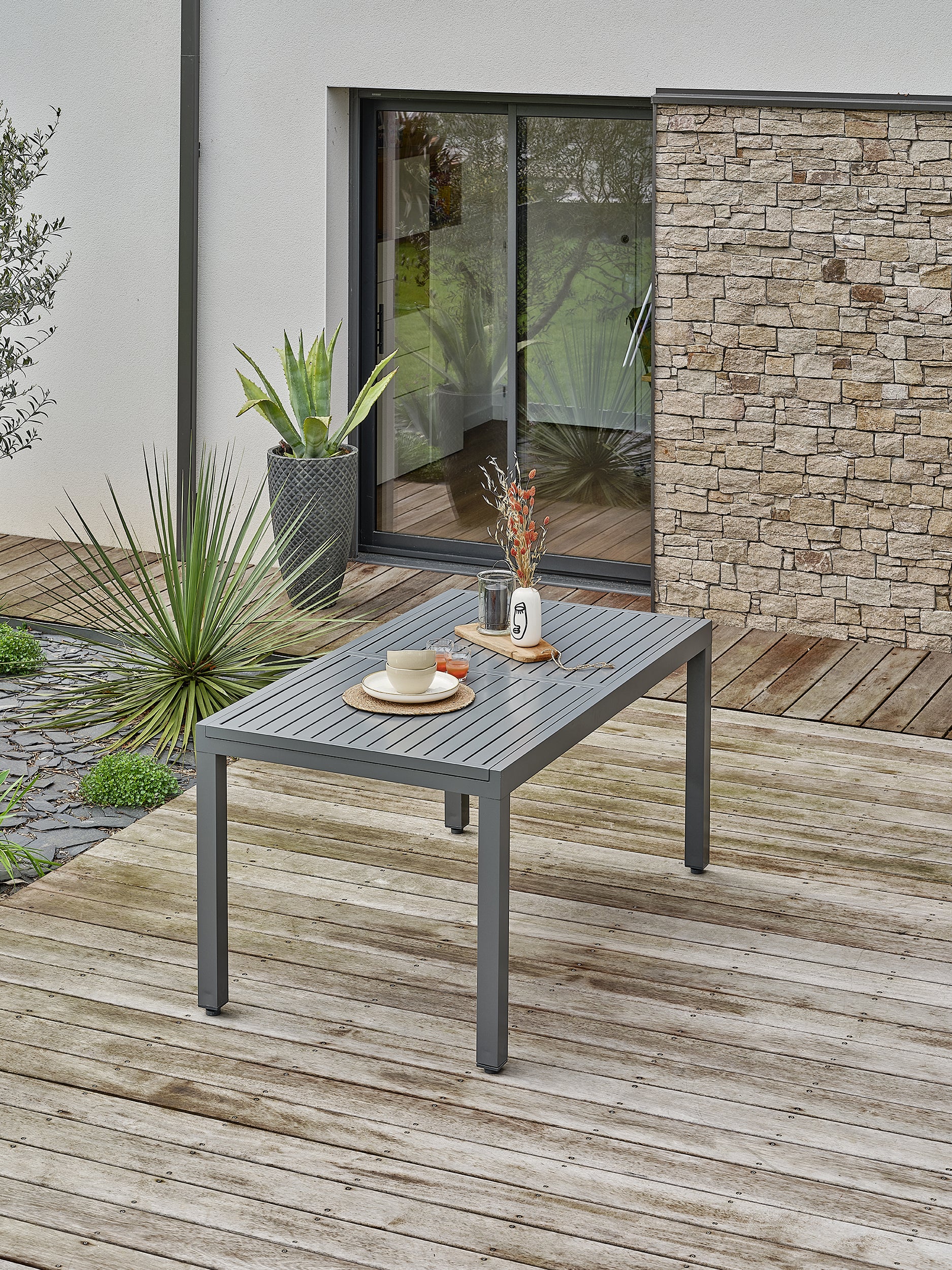Ensemble repas de jardin table extensible en aluminium et 8 fauteuils – Orsino